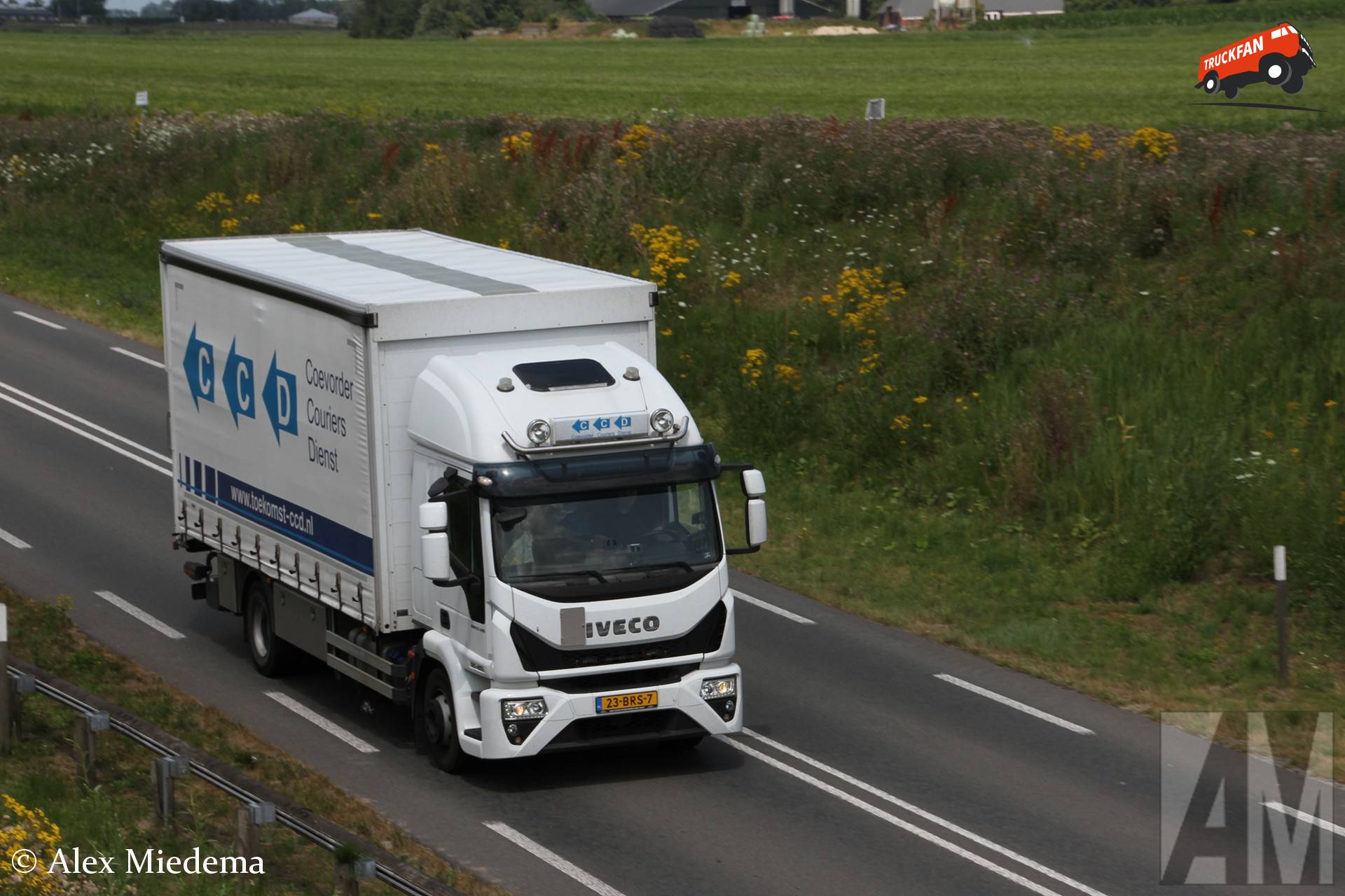 Coevorder Couriers Dienst Iveco Eurocargo vrachtwagen op N398