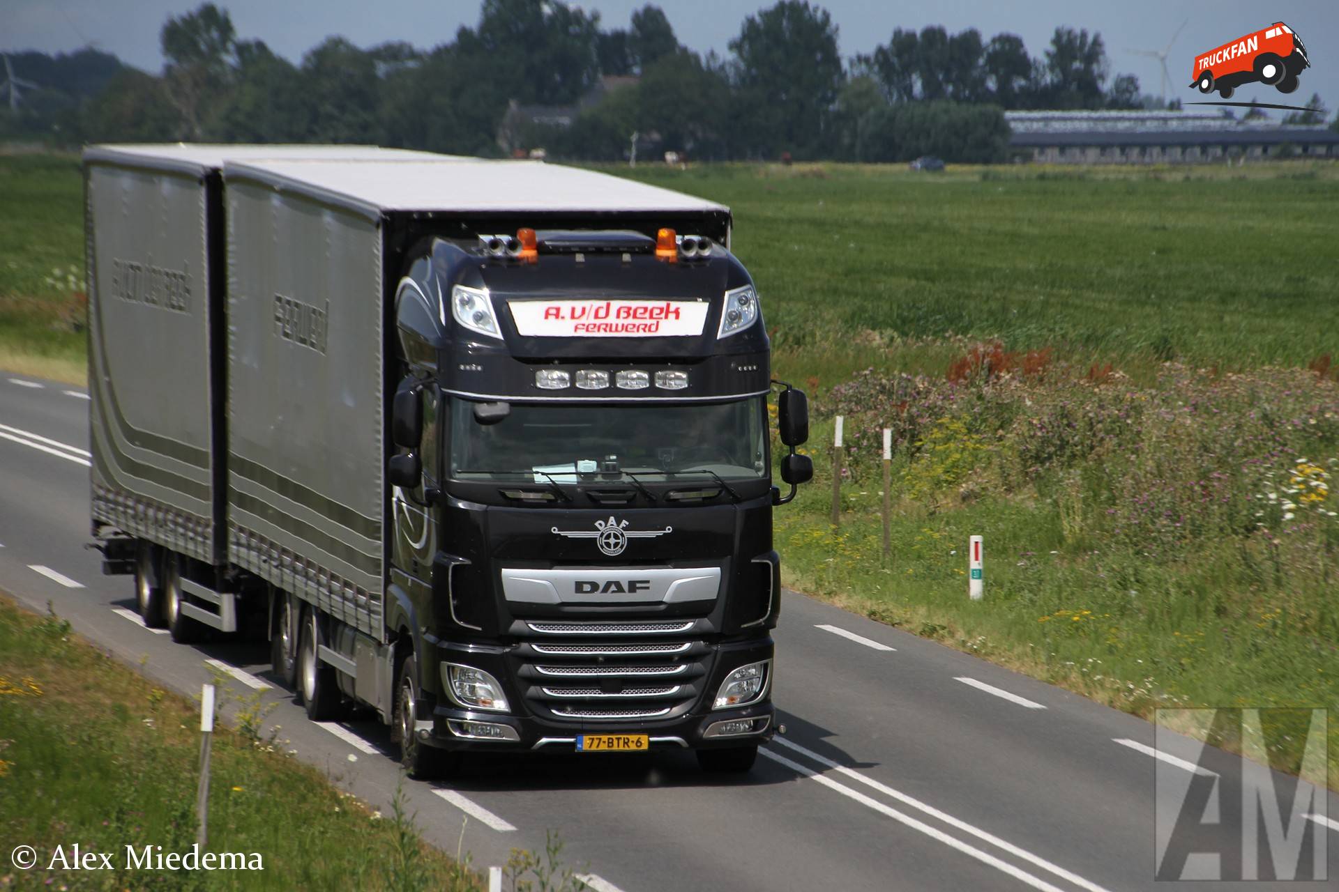 DAF XF van A. v/d Beek uit Ferwerd 