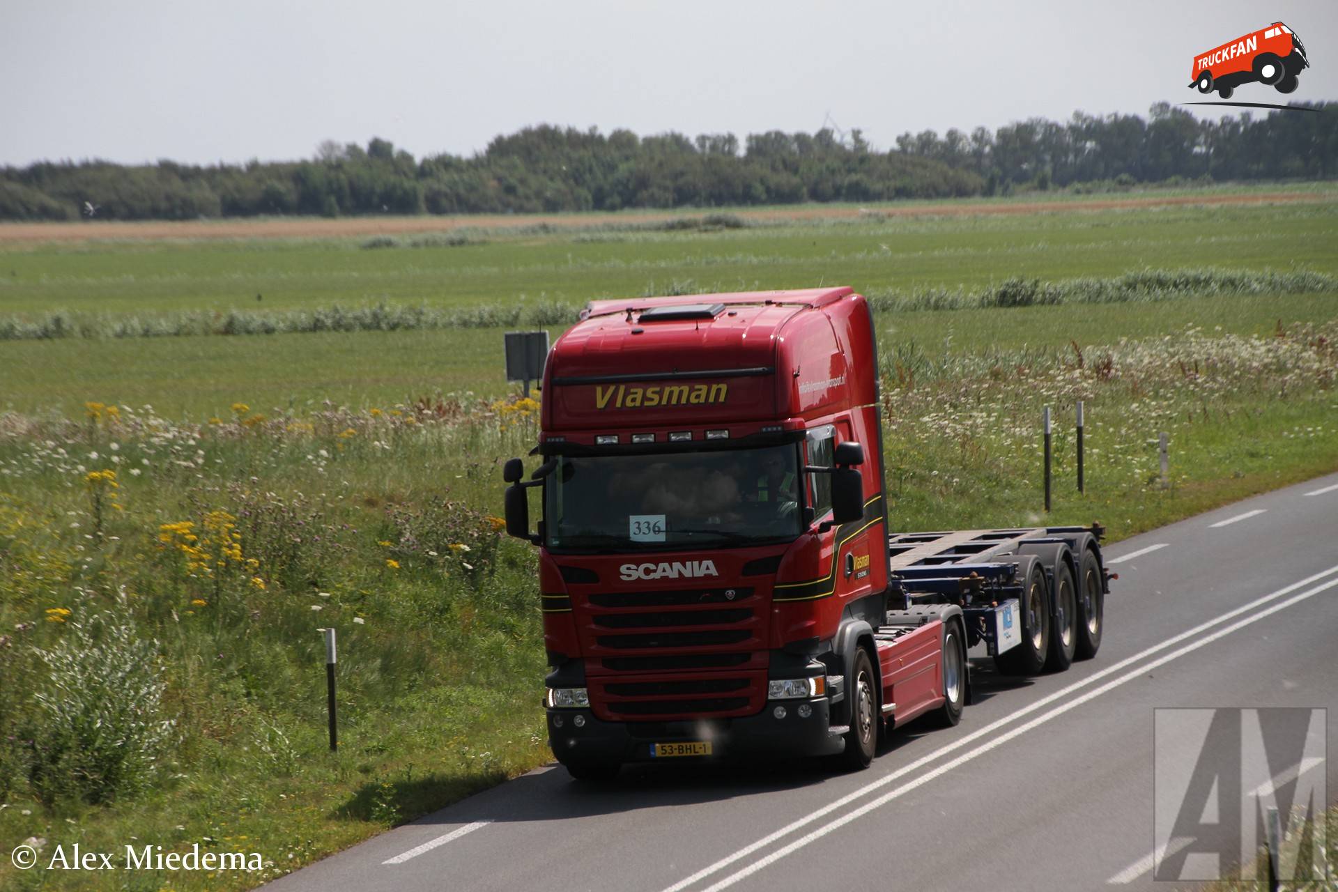 Scania R450 container truck from Vlasman on its way back to the home base in Stiens