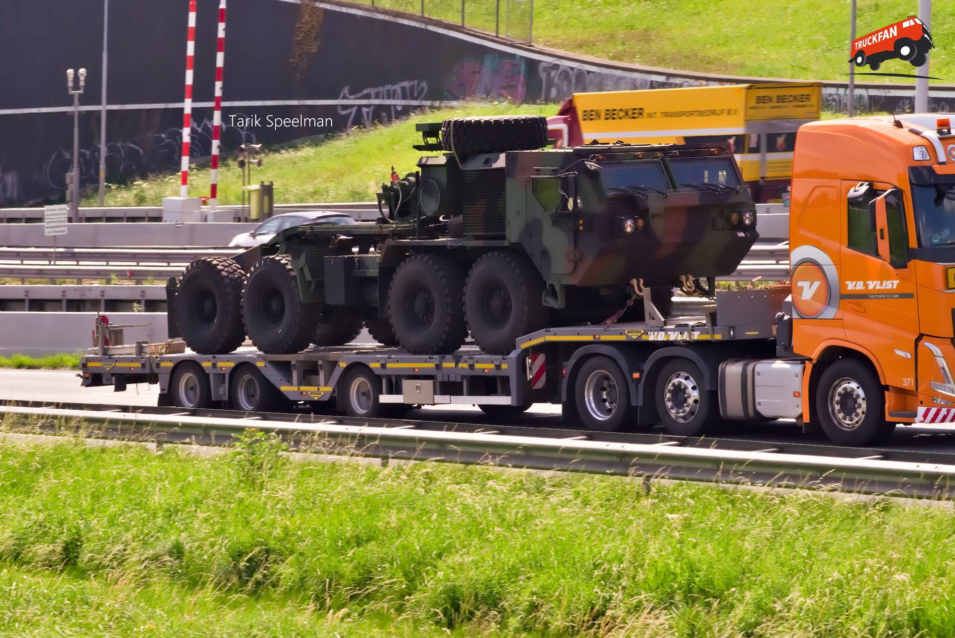 Oshkosh vehicle Van der Vlist on A16