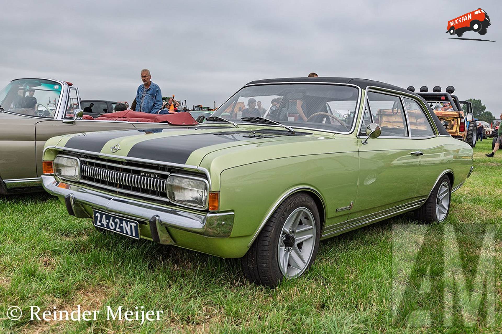 Opel Commodore Six bij Oldtimerdei Nijlân
