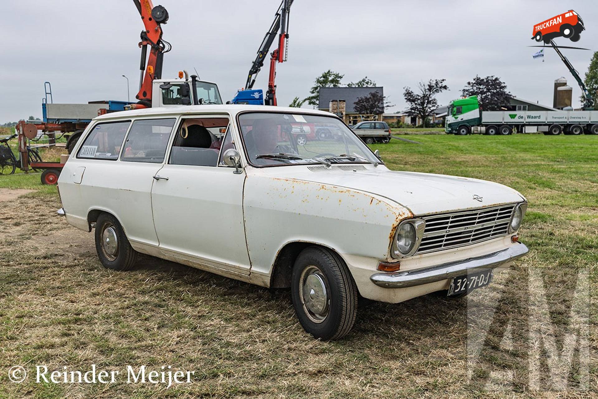 Opel Kadett uit 1967 bij Oldtimerdei Nijlân