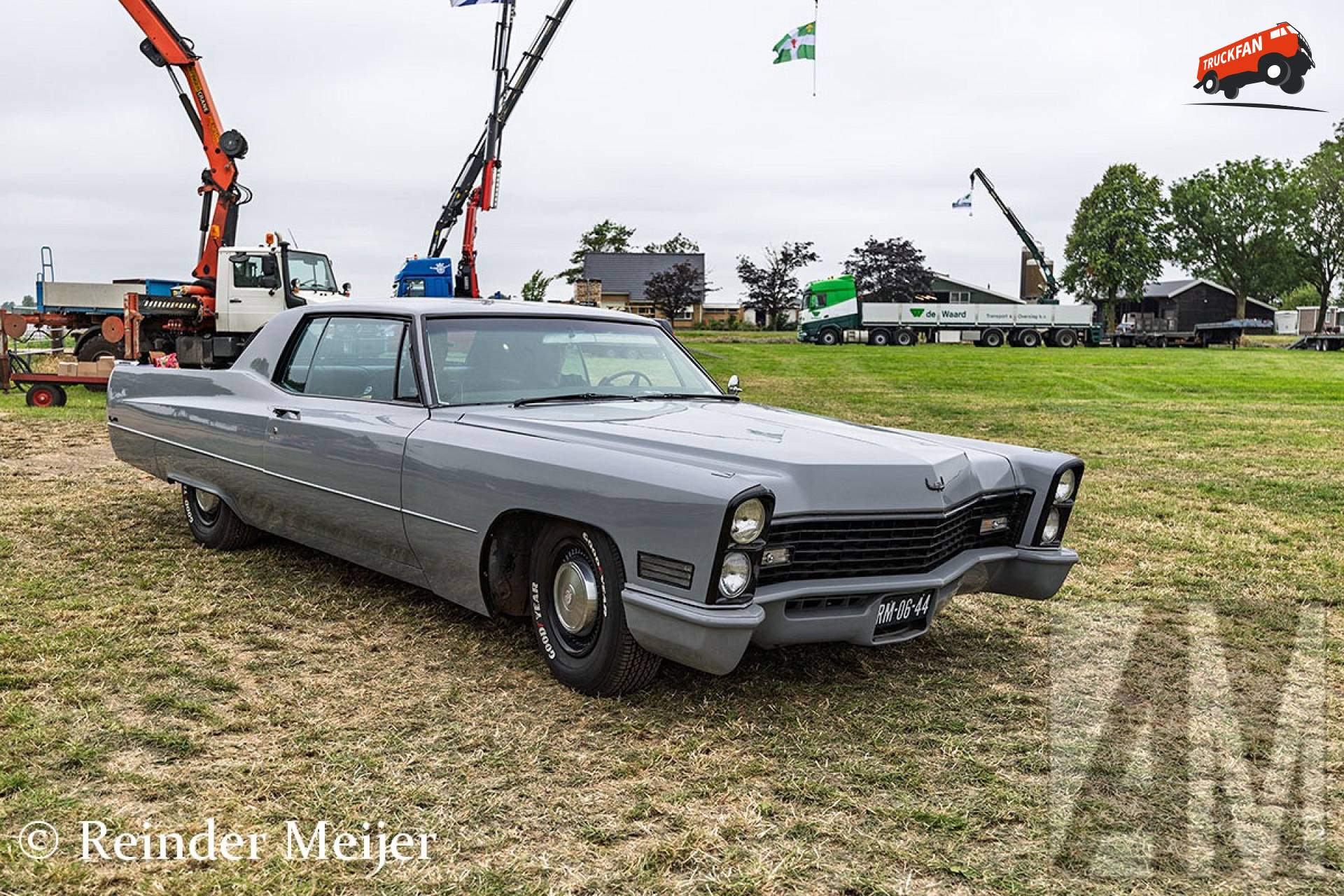 Cadillac Coupe de Ville 1967 bij Oldtimerdei Nijlân