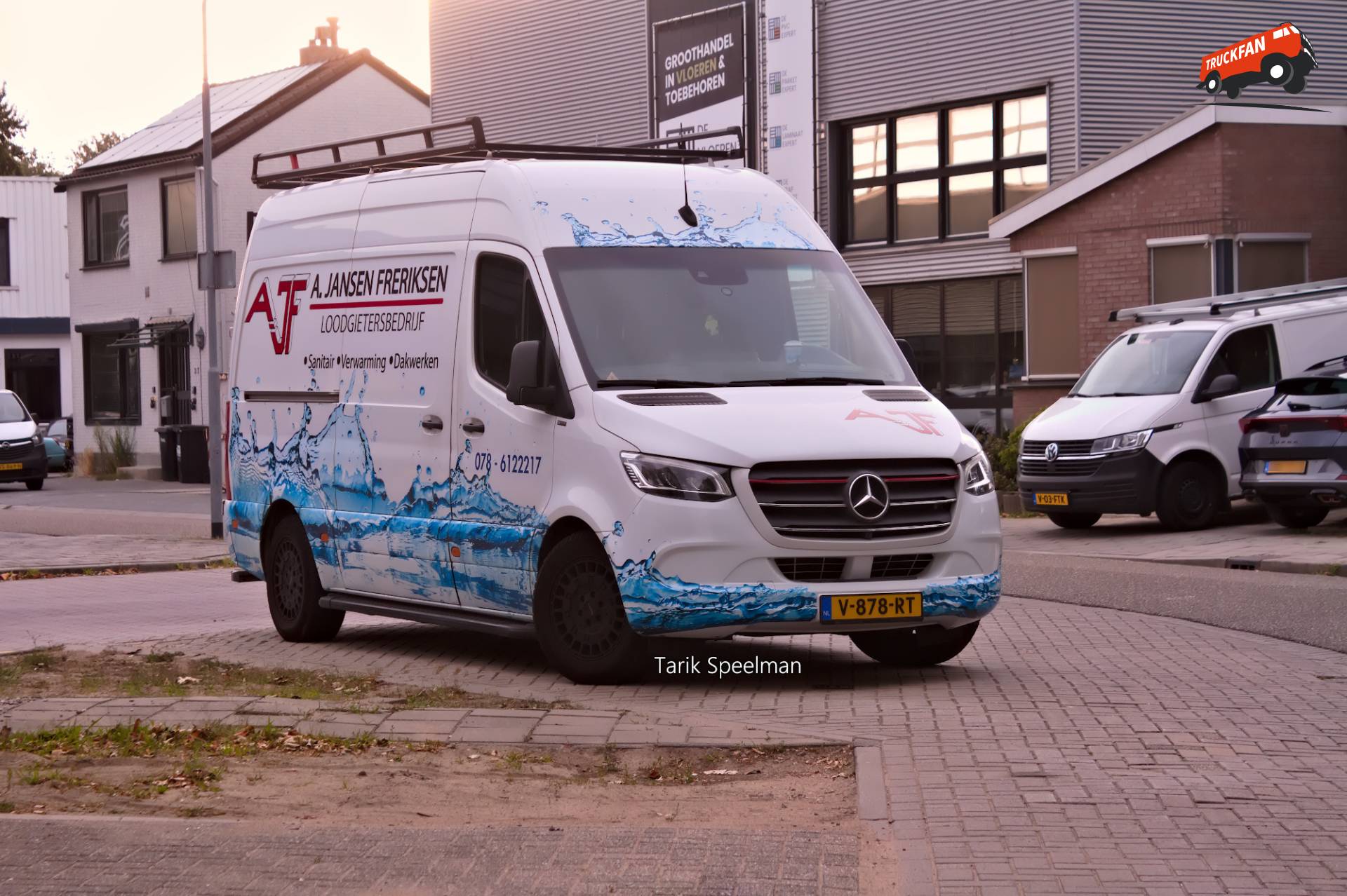 Mercedes-Benz Sprinter bestelbus V-878-RT in Zwijndrecht