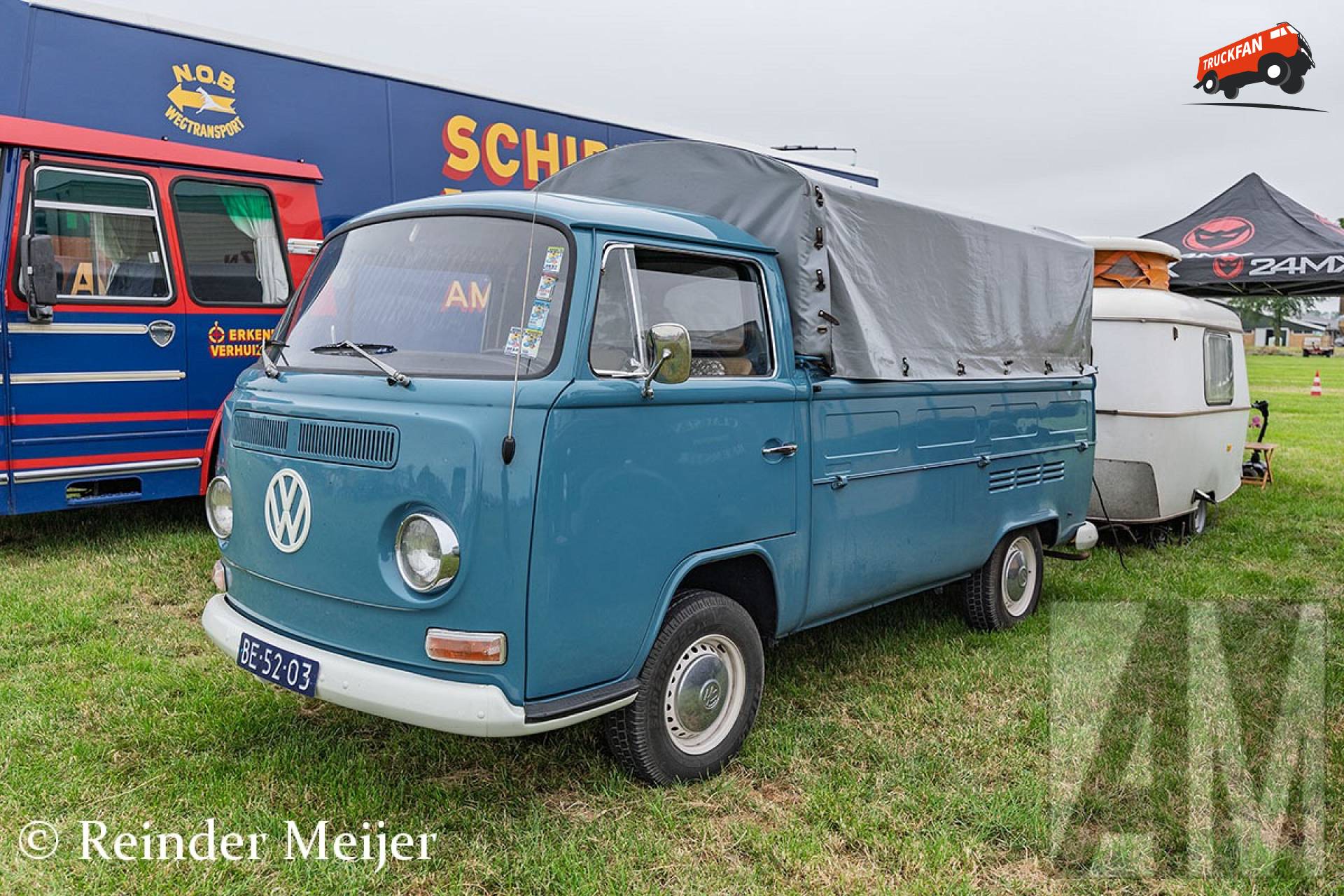 Volkswagen Transporter T2 bij Oldtimerdag Nijland