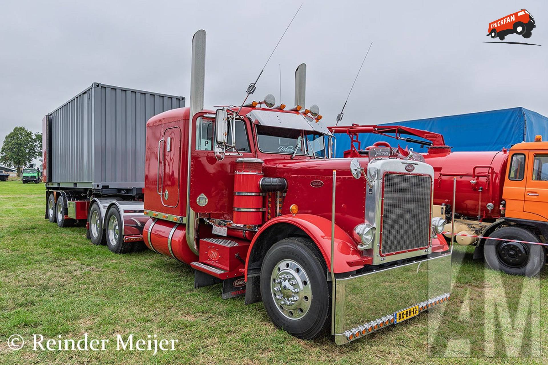 Peterbilt 359 bij Oldtimerdag Nijland