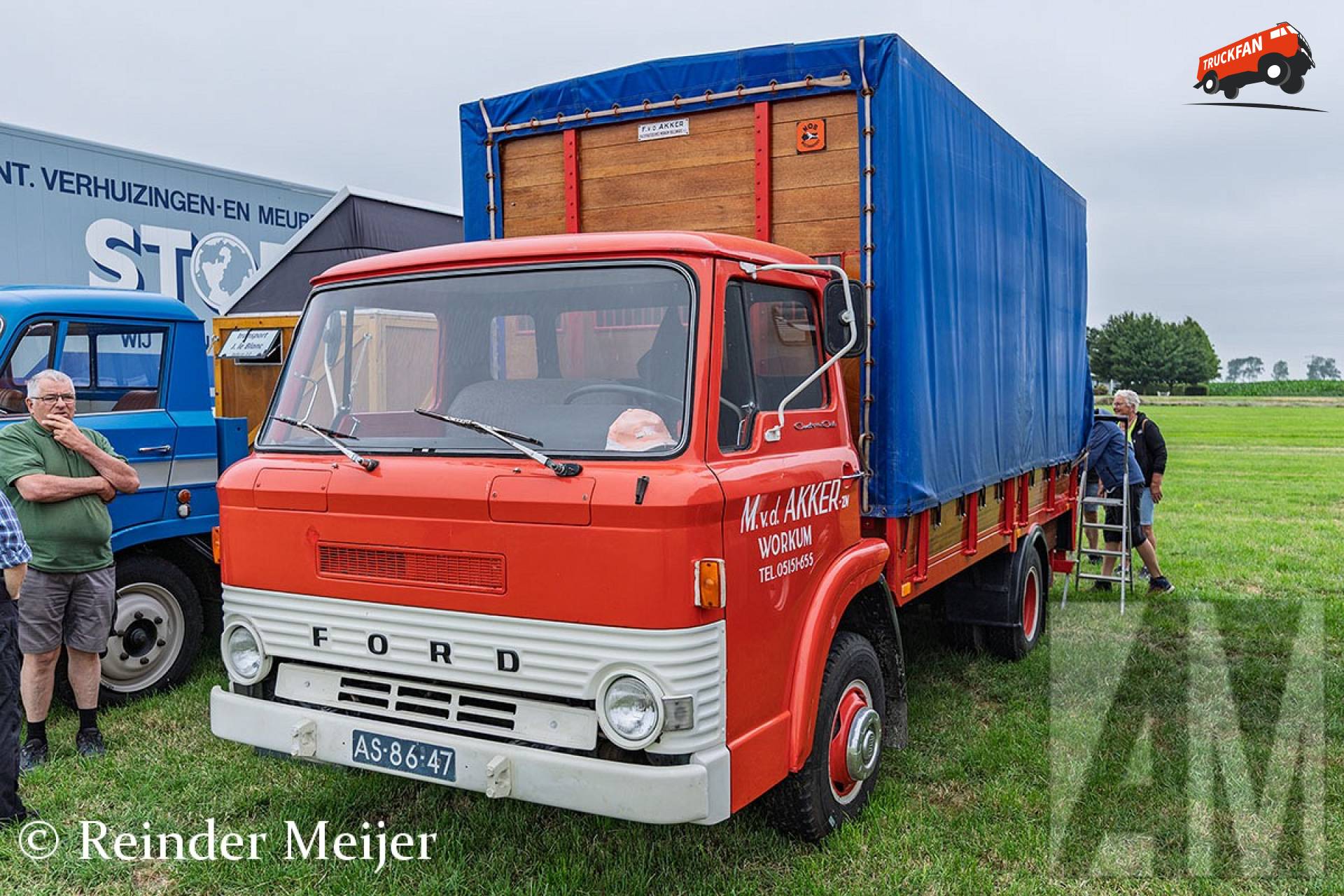 Ford D van Firma M. V.D. Akker en Zn.