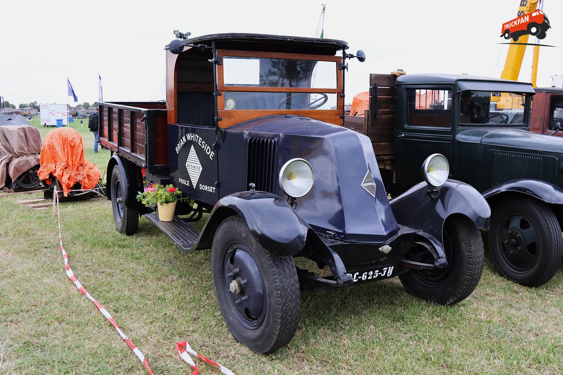 Renault PR op Historisch Festival in Hensbroek