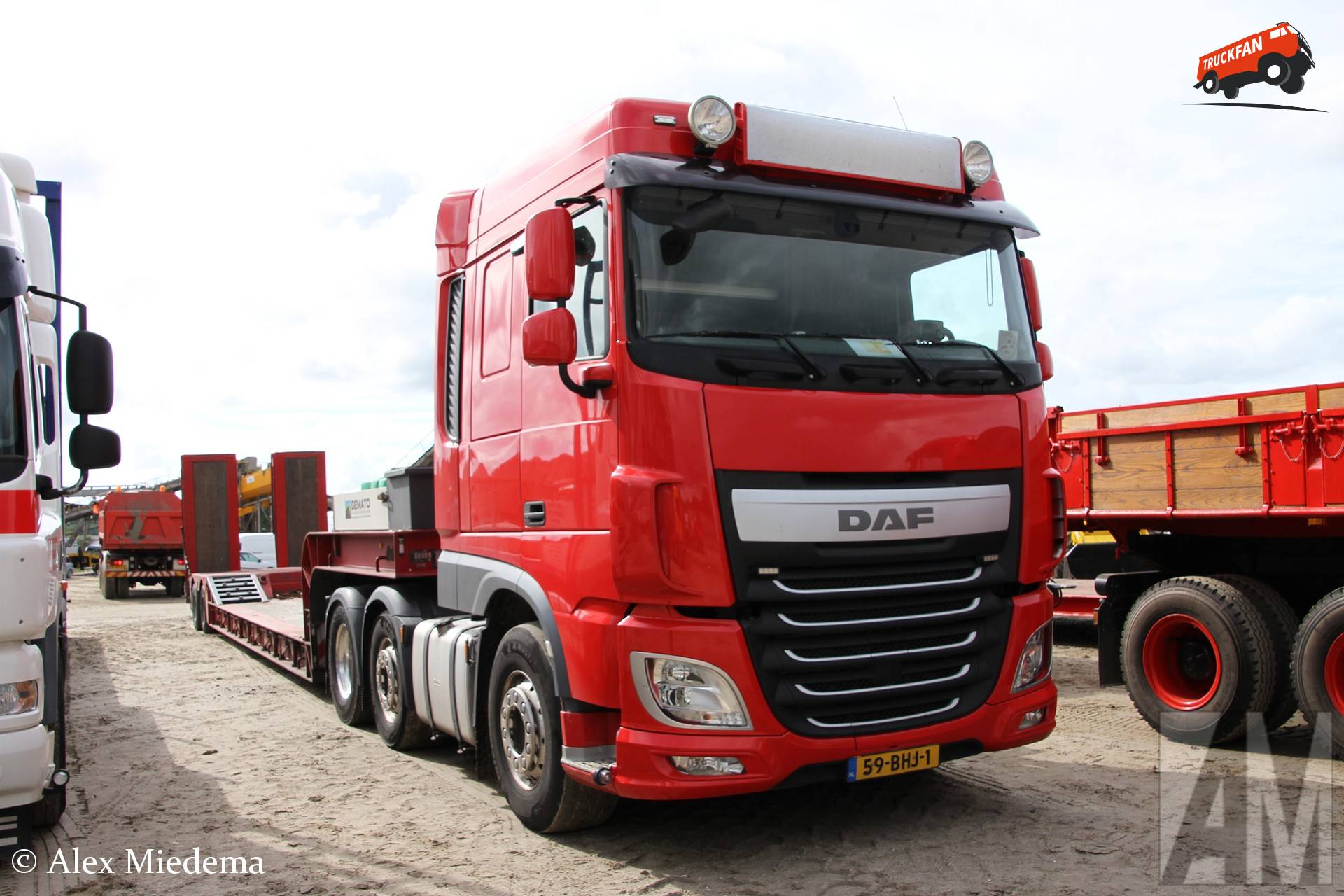 DAF XF Euro 6 truck at Zandput De Dormelaar