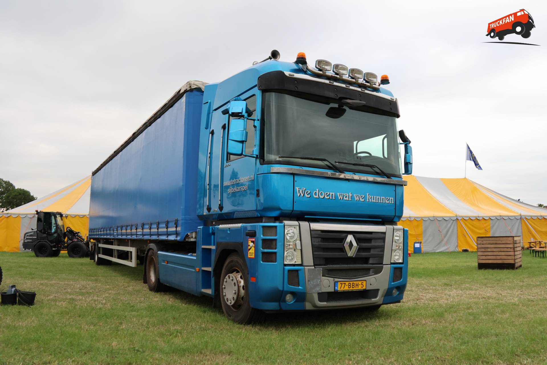 Renault Magnum 3rd gen tractor at historic festival