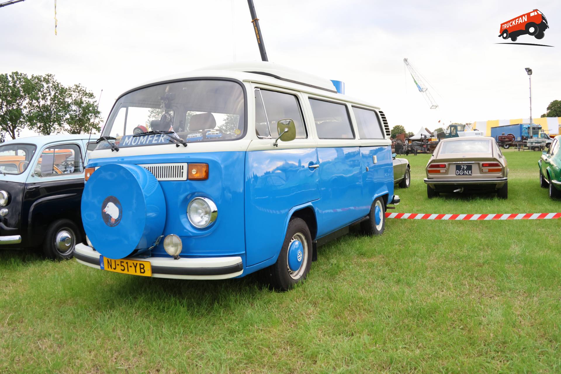 VW Transporter T2 op historisch festival in Hensbroek