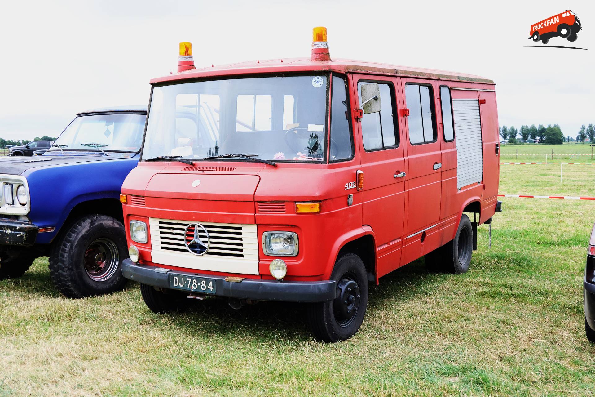 Mercedes-Benz Düsseldorfer op een historisch festival
