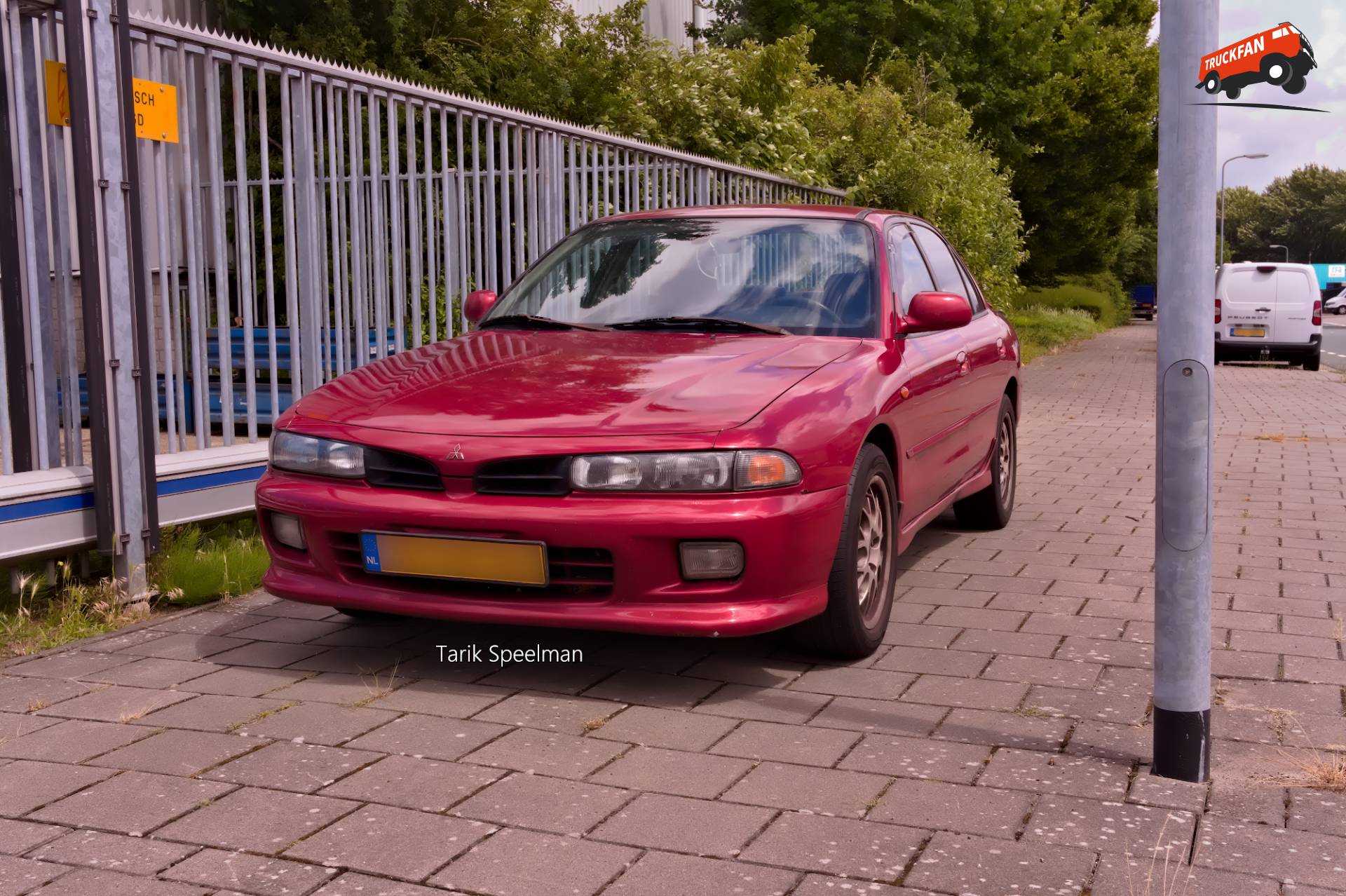 Mitsubishi Galant personenvervoer in Zwijndrecht