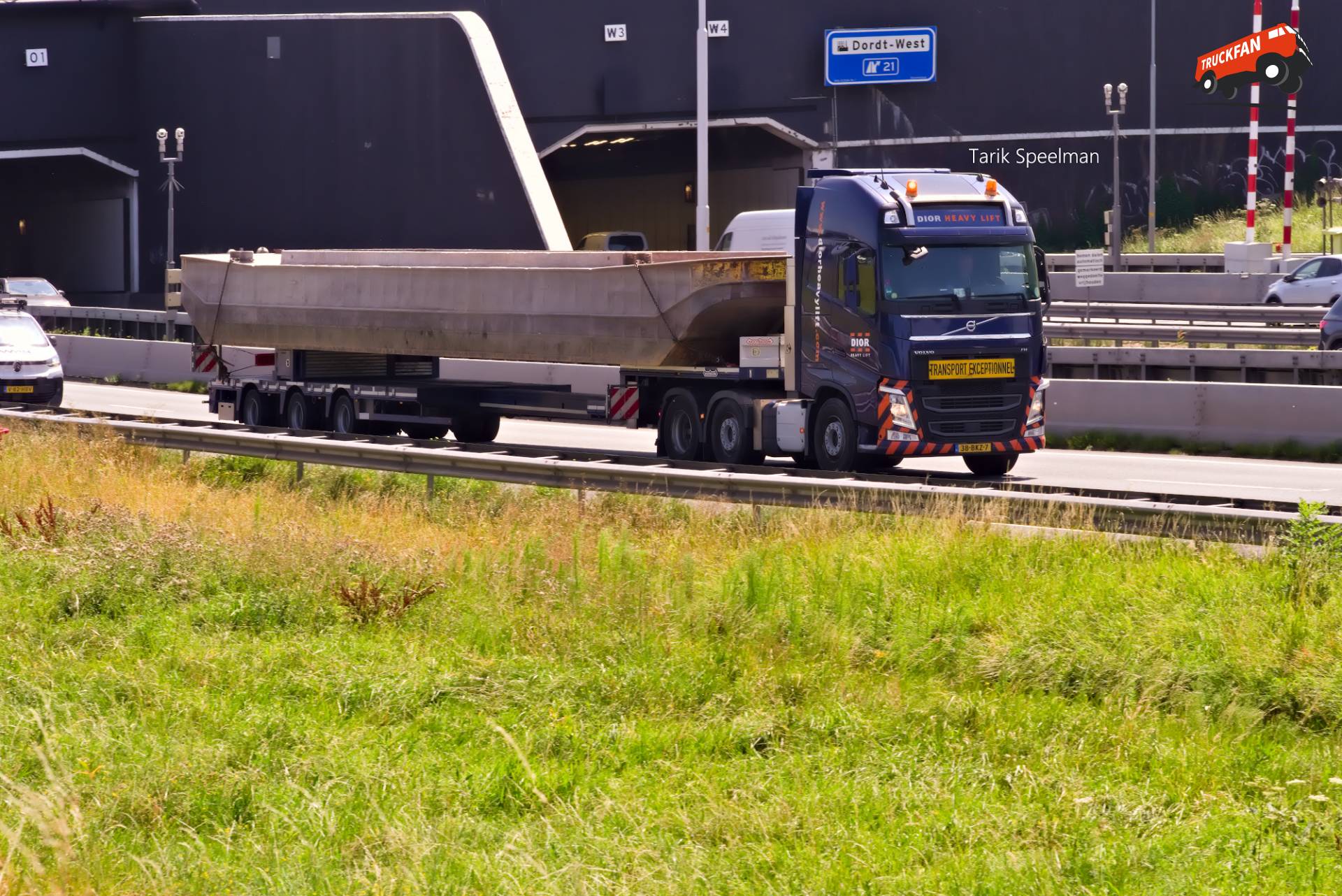 Volvo FH 4th Gen vrachtwagen met kenteken 38-BKZ-7