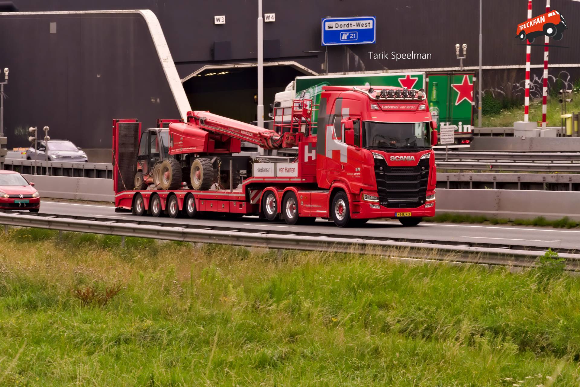 Scania S730 vrachtwagen met kenteken 43-BJK-3