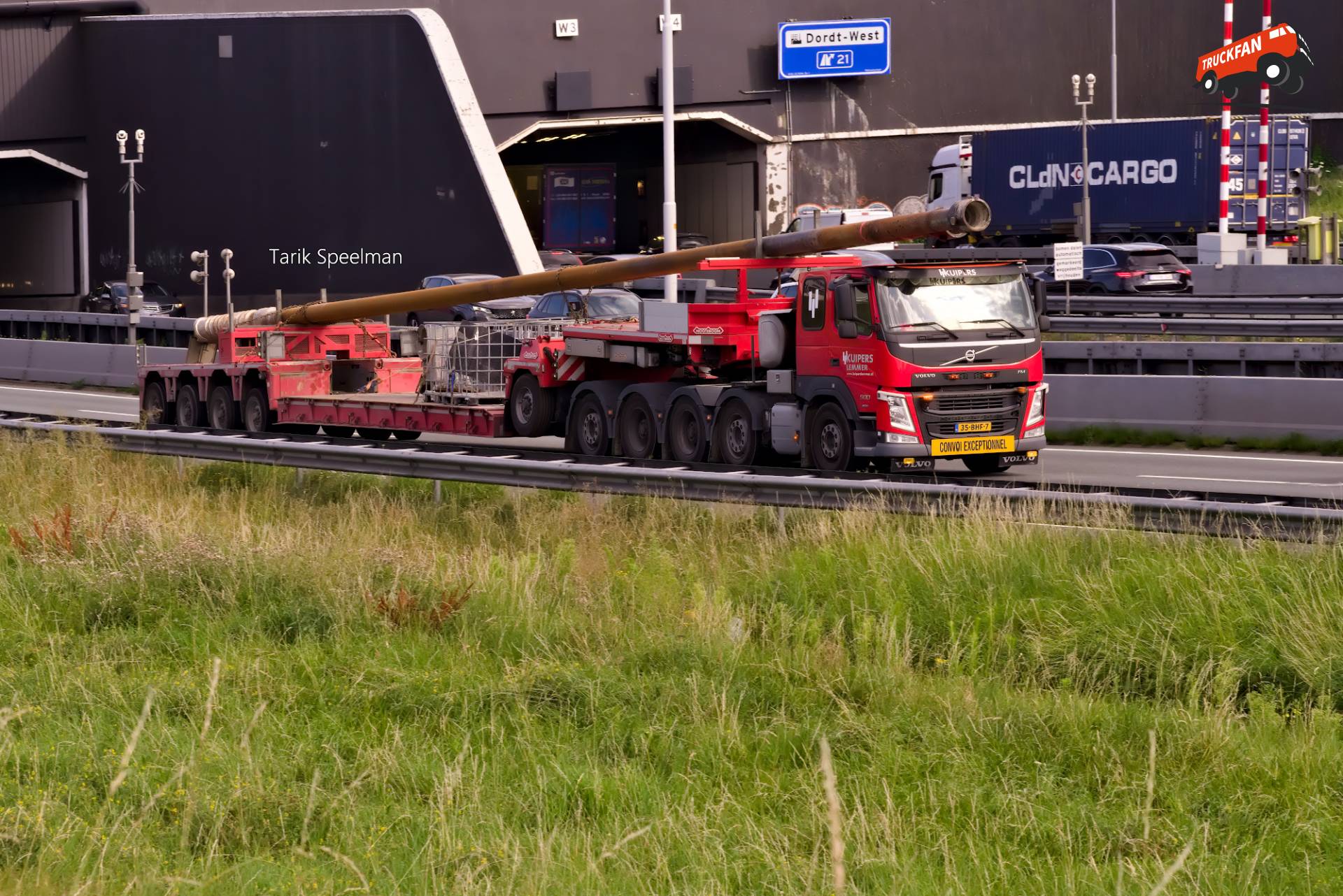 Volvo FM 4th Gen vrachtwagen met kenteken 35-BHF-7