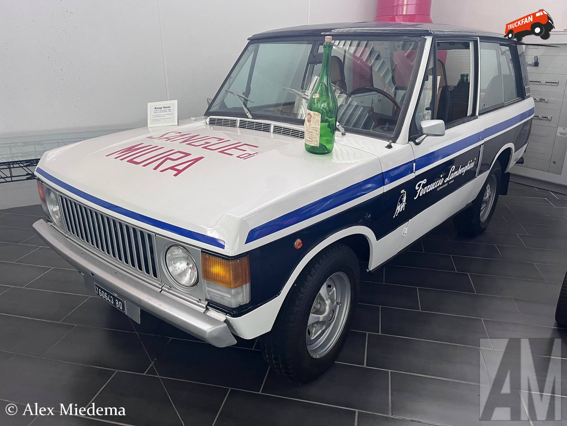 Unieke Range Rover uit 1981 waar Ferruccio privé in reed toen hij wijnboer was