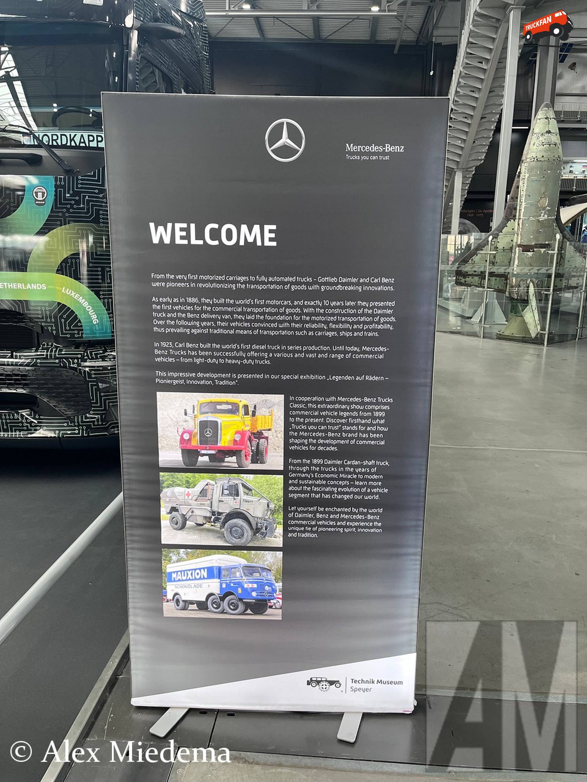 Tentoonstelling 130 jaar Daimler trucks en 80 jaar Unimog