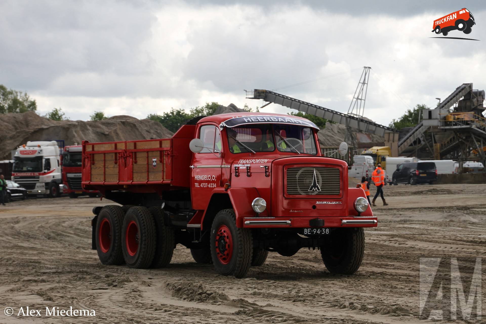 Magirus-Deutz Saturn 150D21 6x6 AK kipper truck