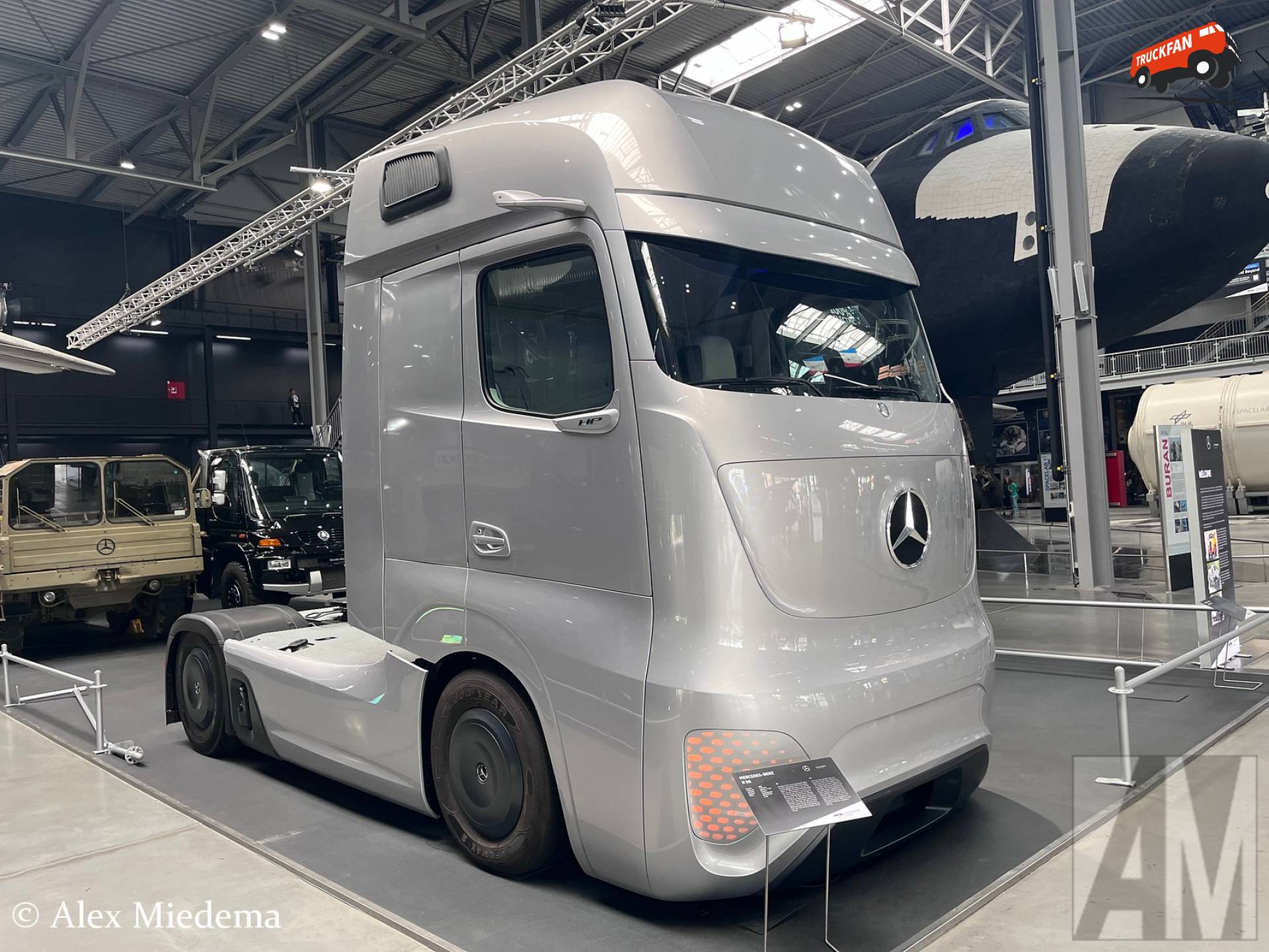 Mercedes-Benz Future Truck 2025 in Technik Museum Speyer