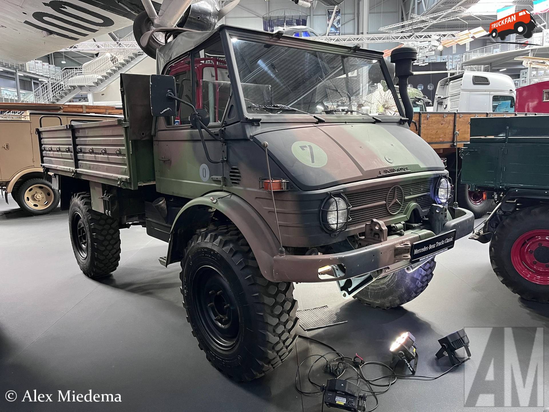 Voormalige Franse leger Unimog U1100L (U416) uit 1978