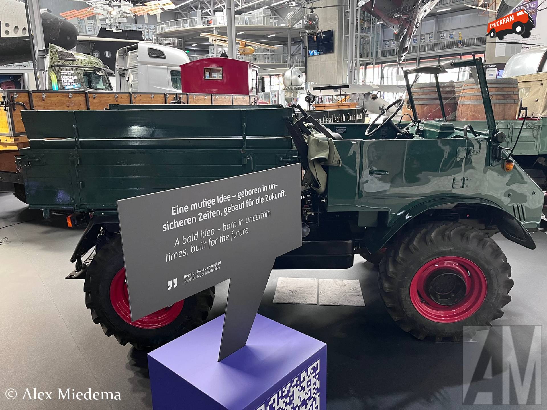 Unimog U 411 bij Technik Museum Speyer