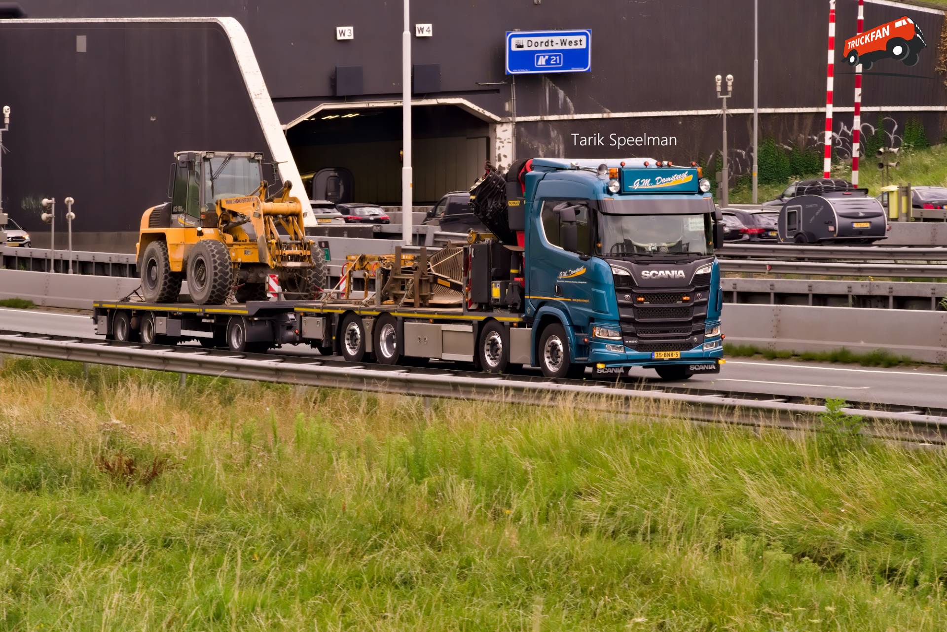Scania R520 vrachtwagen met kenteken 35-BNR-5