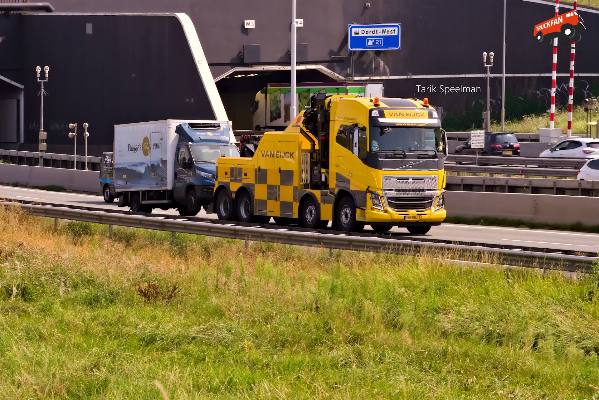 1004, Volvo FH 4th Gen bergingsvoertuig Van Eijck