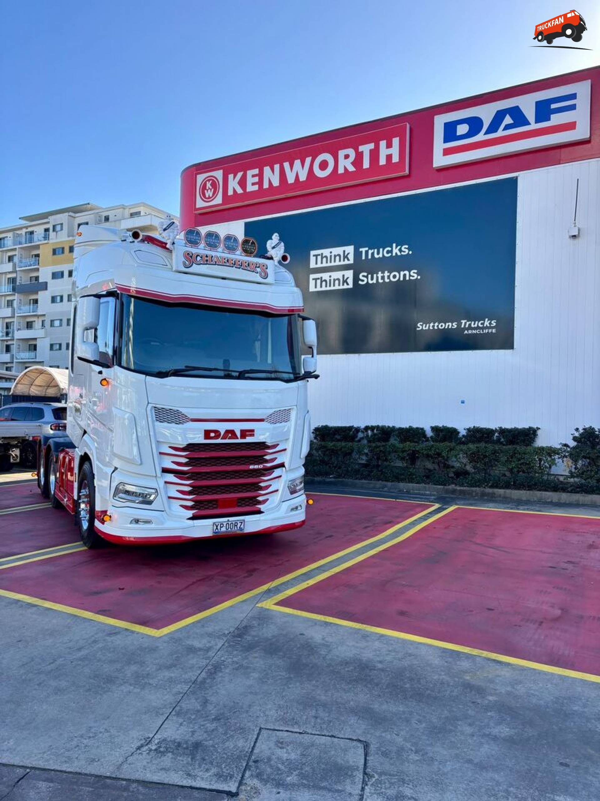 New European Style DAF XG660 Truck