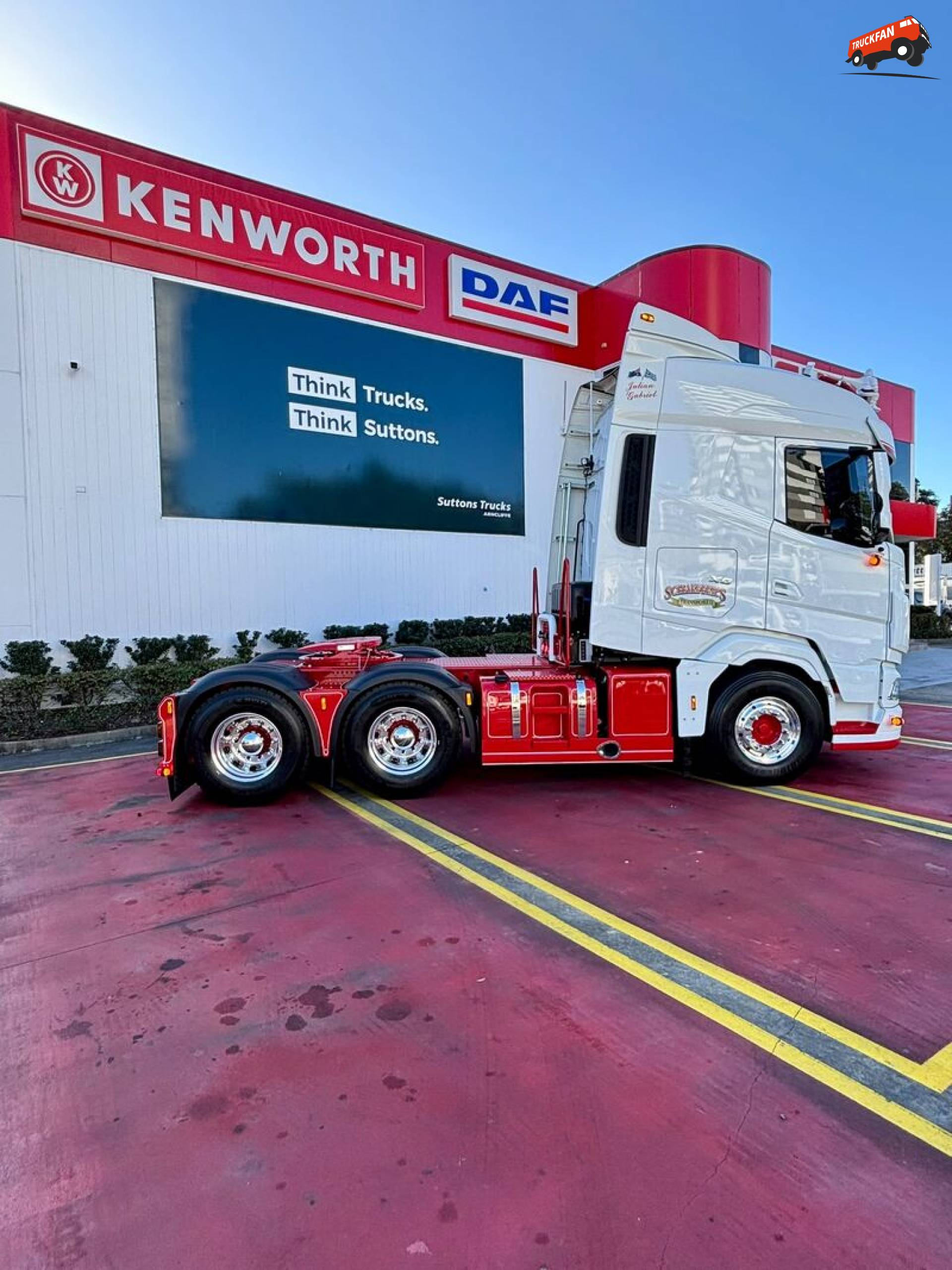 DAF XG660 Truck Delivery at Suttons Kenworth & DAF