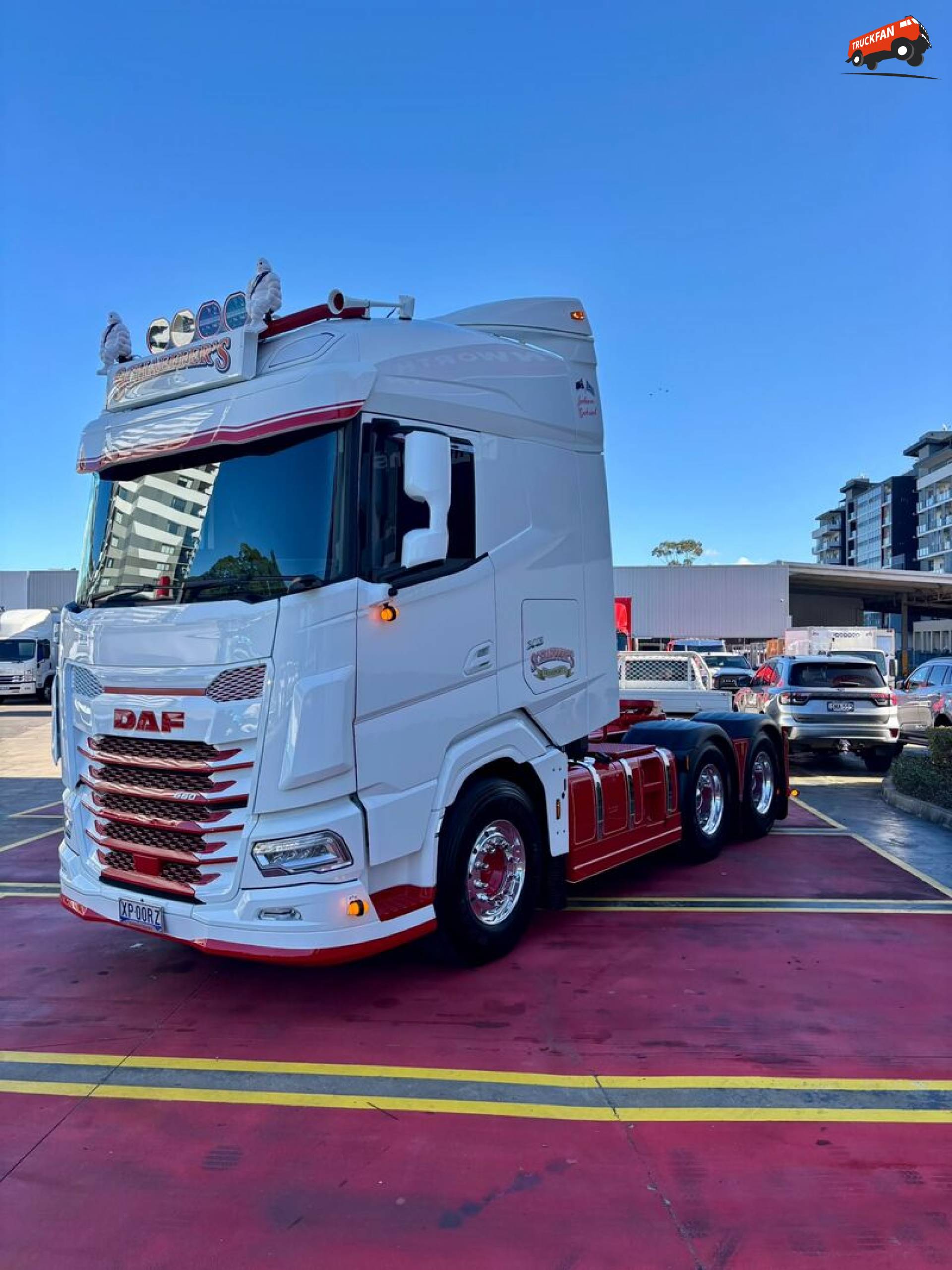 Nieuwe DAF XG660 vrachtwagen leveringen bij Suttons Kenworth & DAF