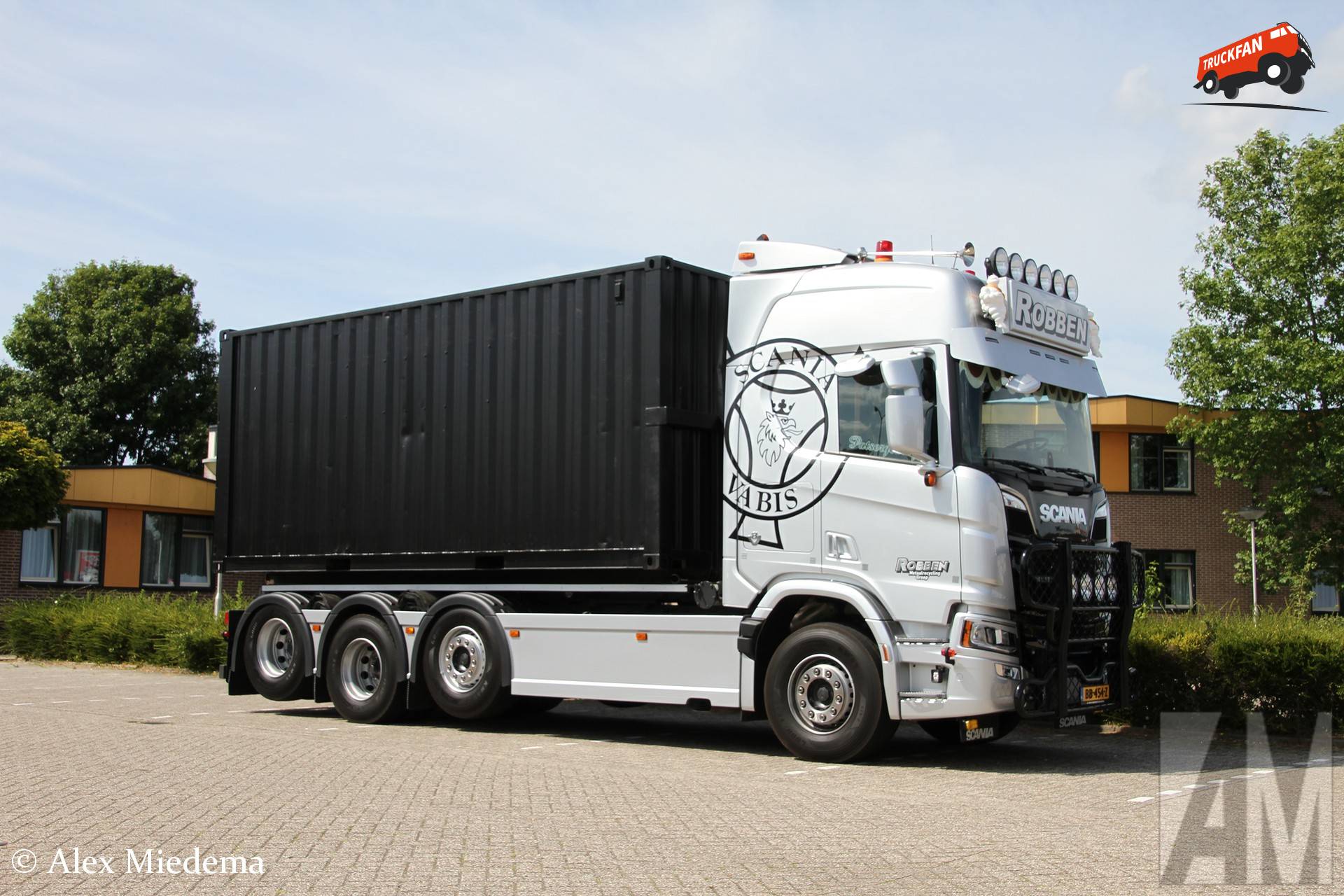 Scania 660R truck owned by Robben Metaalrecycling B.V.
