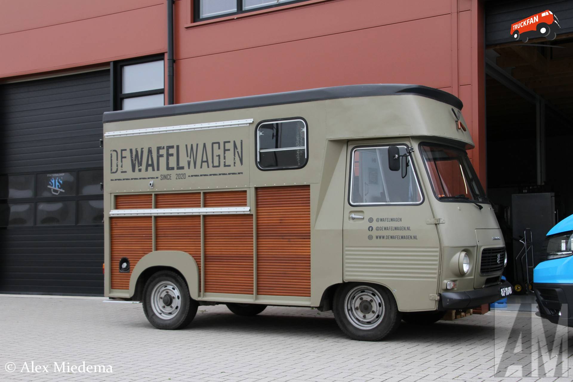 Peugeot J7 Foodtruck in Leeuwarden