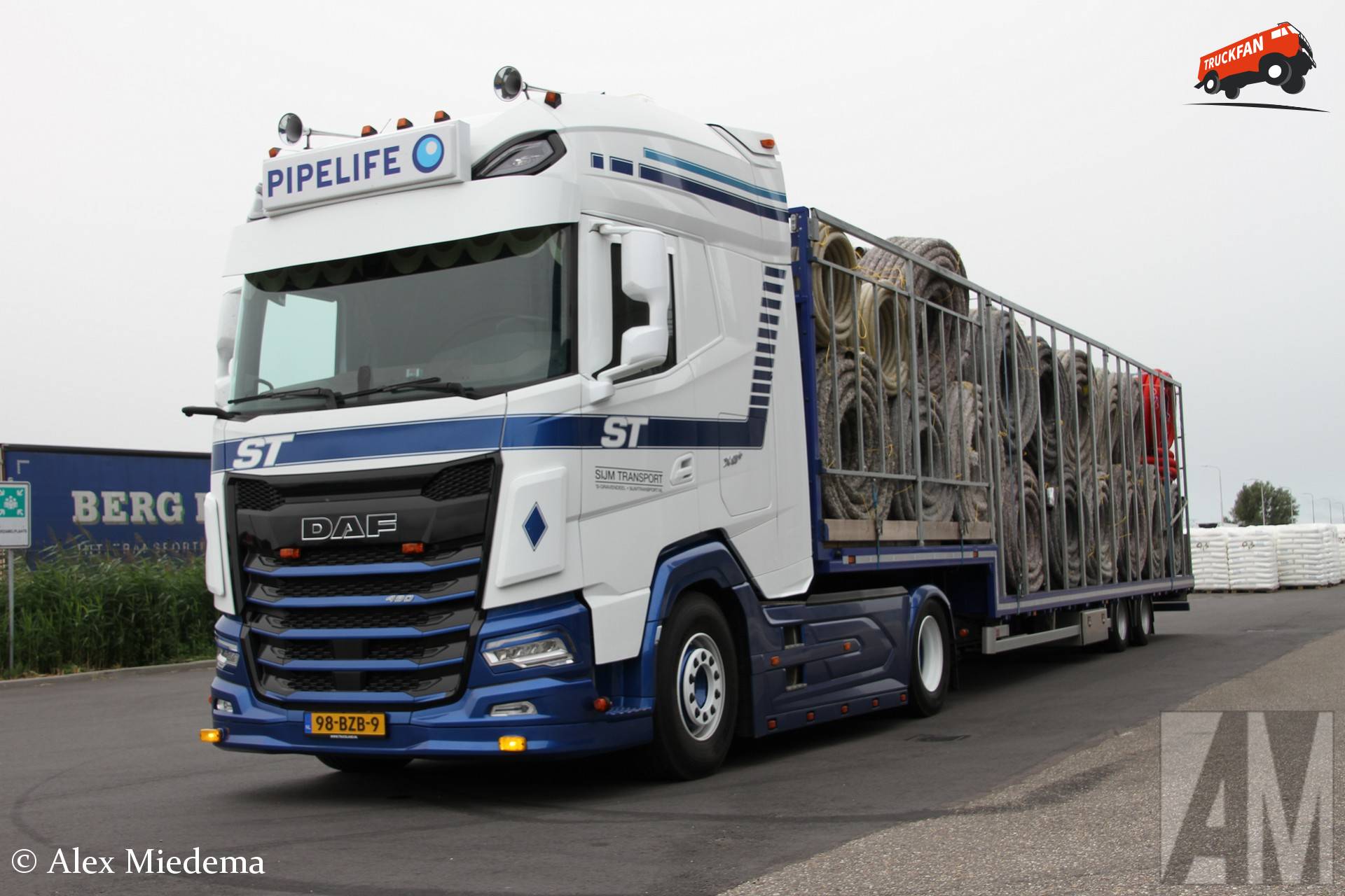 DAF XG+ vrachtwagen van Sijm Transport