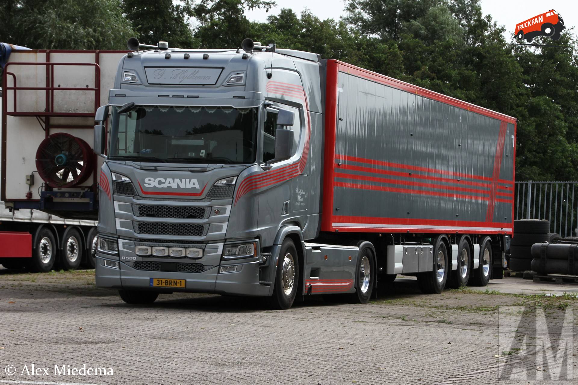 Vrachtwagen Scania R500 eigendom van G. Hylkema