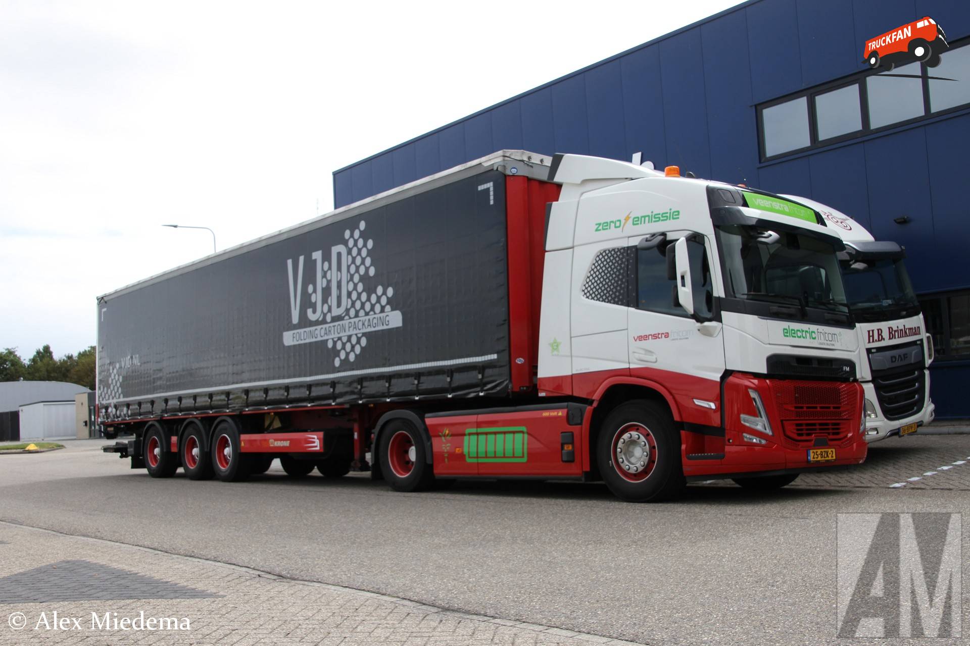 Veenstra Fritom Volvo FM Electric truck in Sint Annaparochie