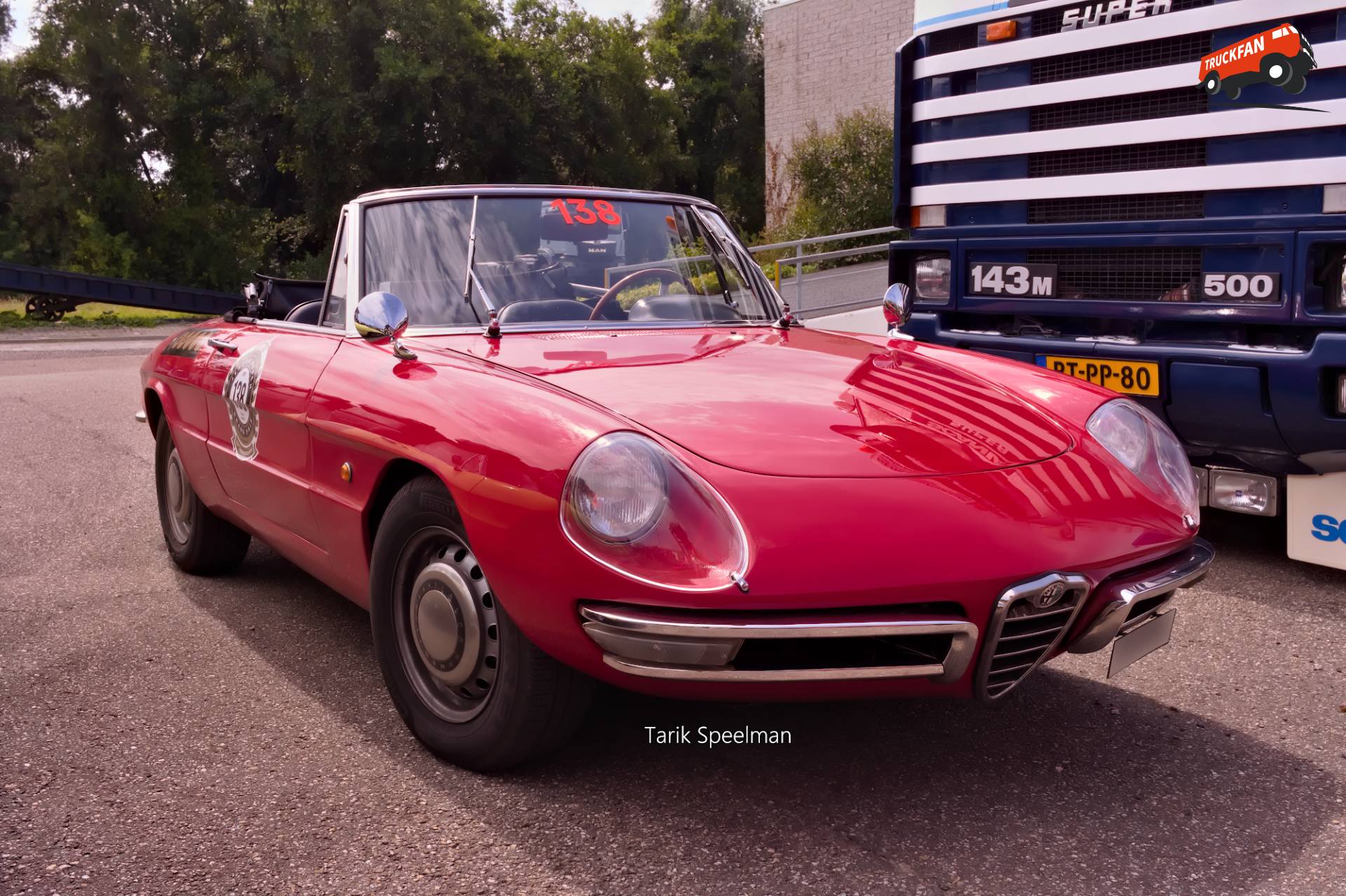 Alfa Romeo Spider bij PK Trucks