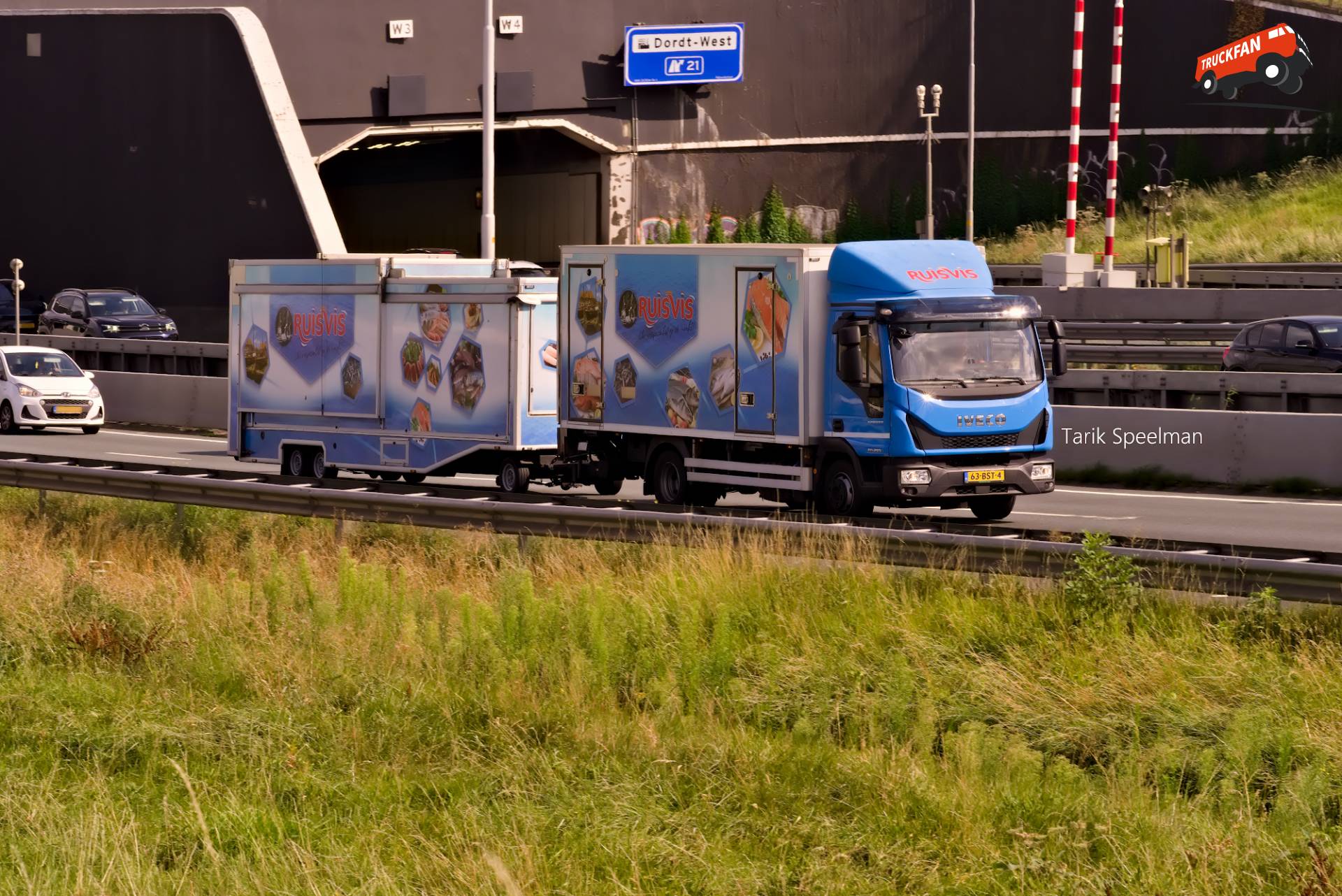Iveco EuroCargo marktkoopwagen met kenteken 63-BST-4