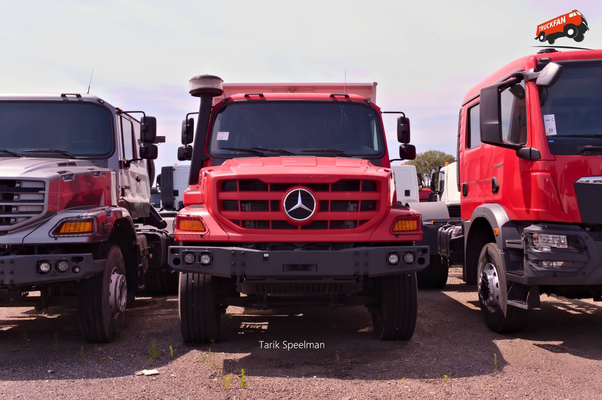 Mercedes-Benz Zetros Kipper Truck