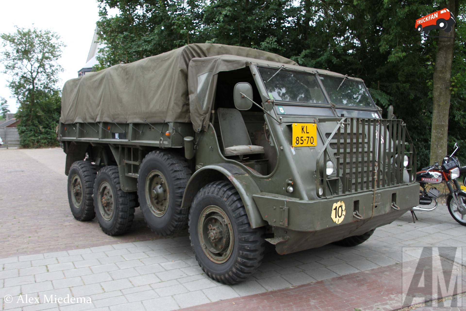 DAF YA-328 truck at NostalgIE event