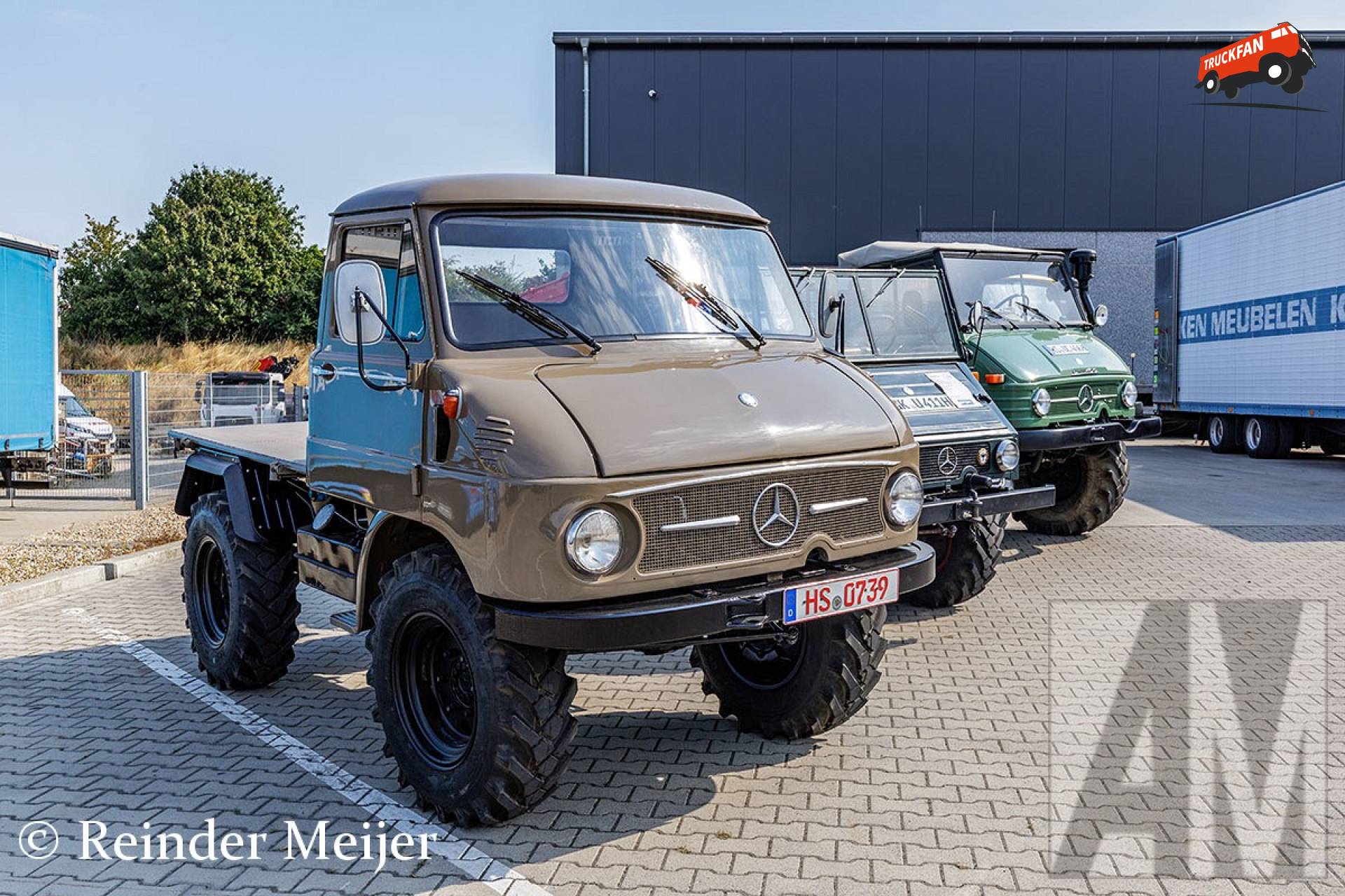 Unimog voertuigen bij oldtimertreffen in Birgden