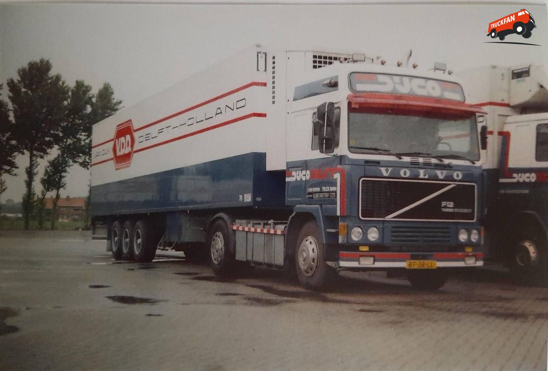 Tekno kondigt een 1:50 model aan van deze Dijco Volvo F12