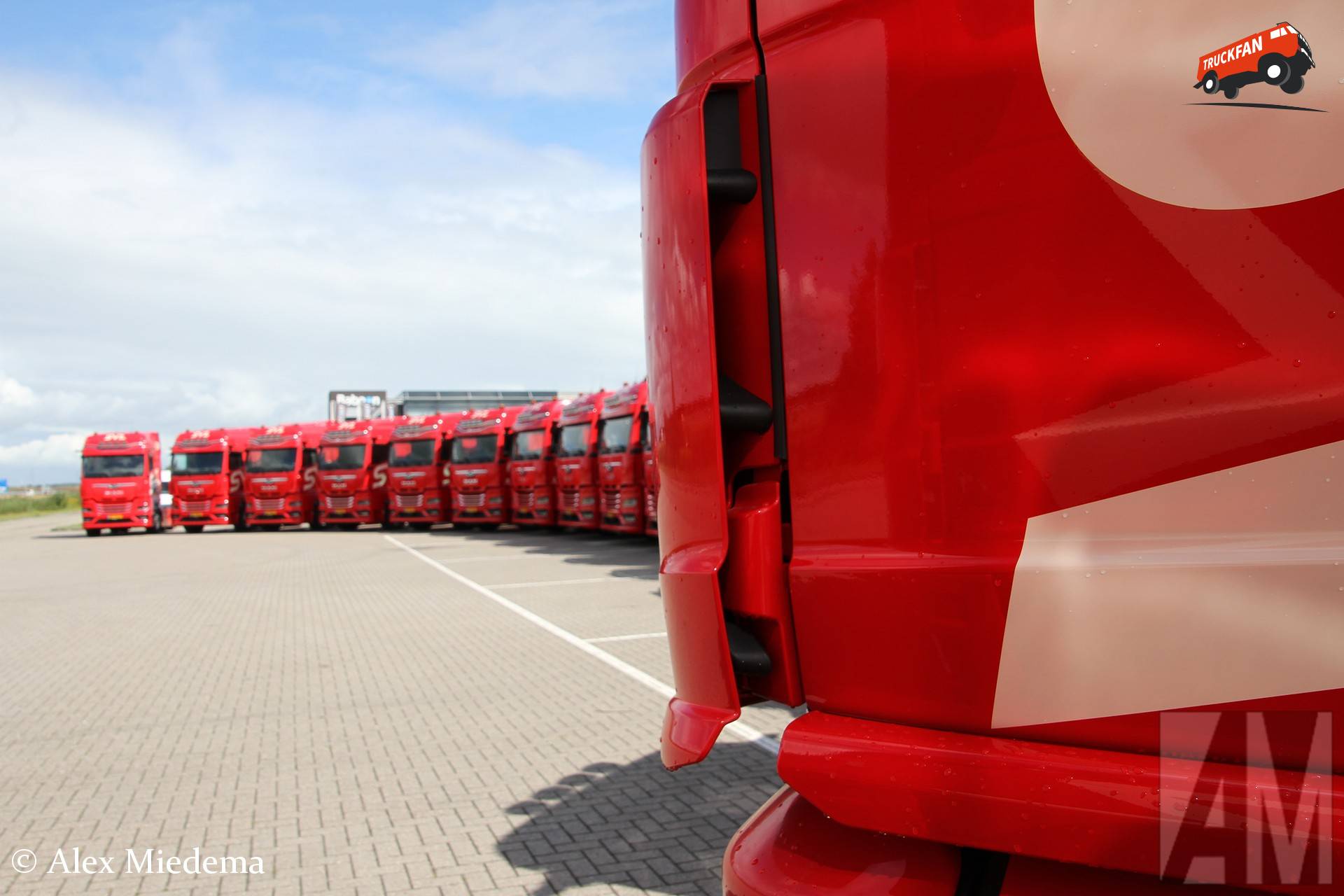 MAN TGX 3rd Generation Truck at Wierda Bedrijfswagens