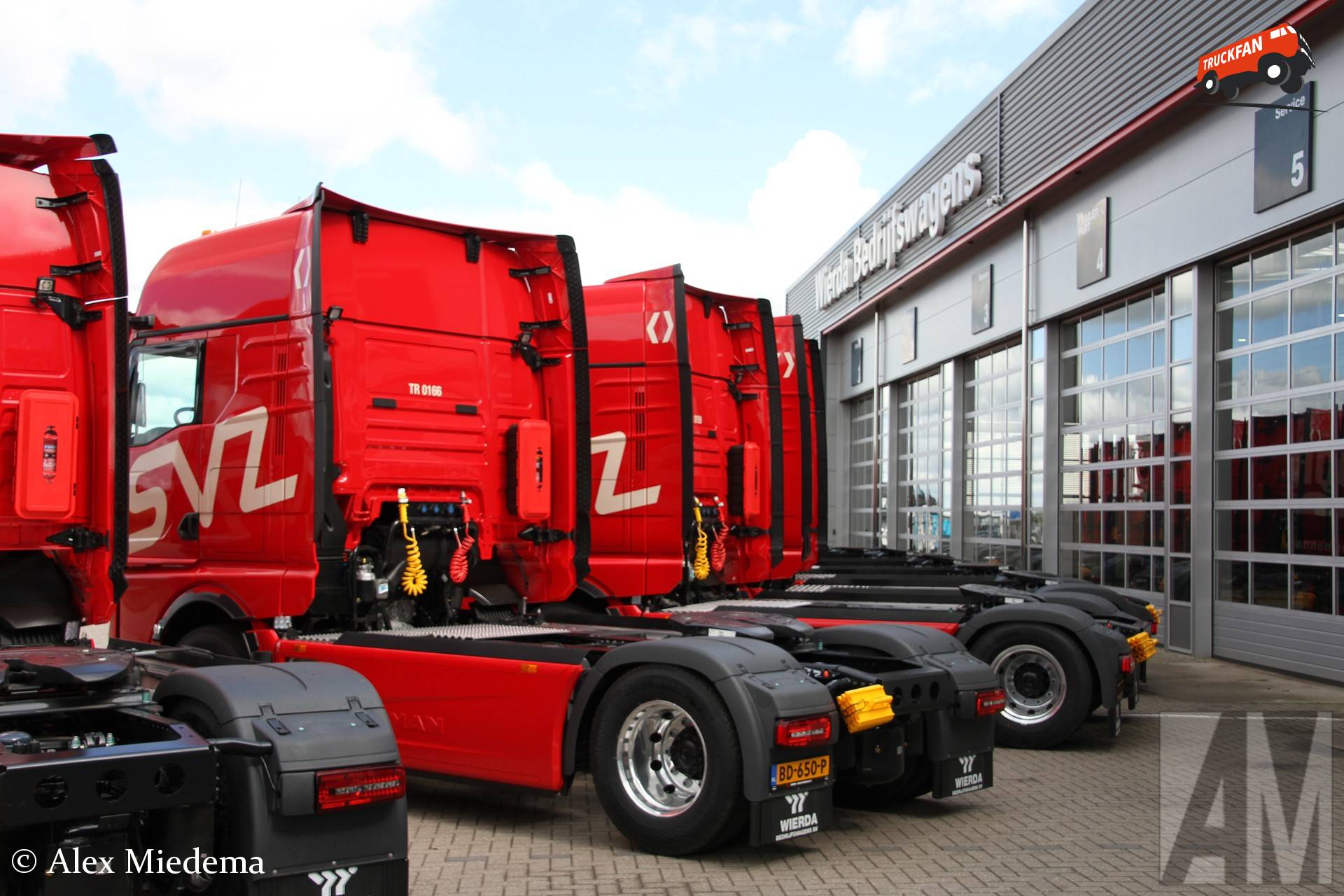 20 MAN TGX trucks ready for delivery to SVZ
