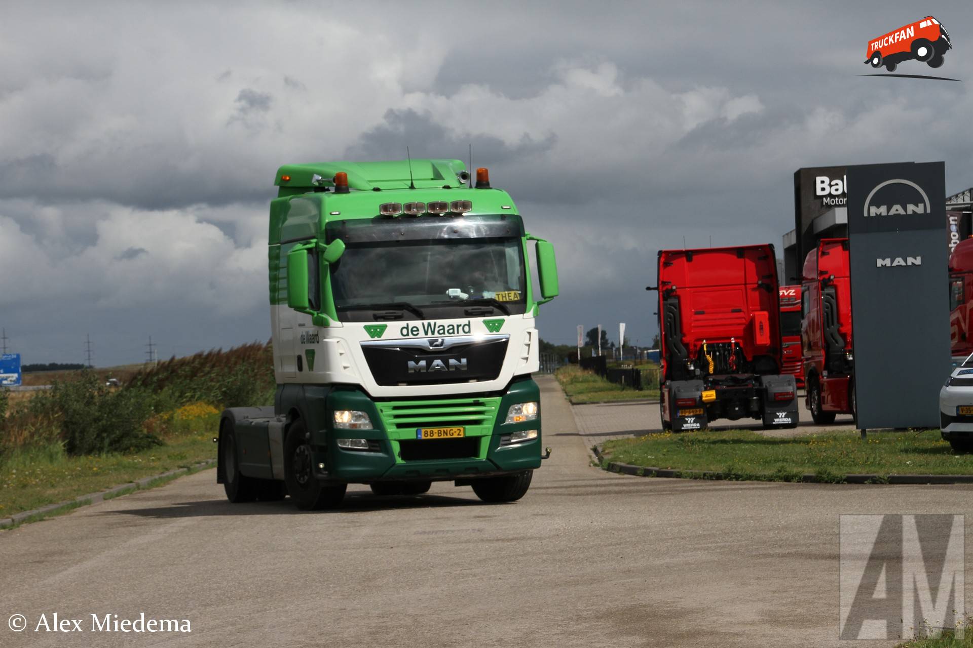 MAN TGX vrachtwagen in Heerenveen