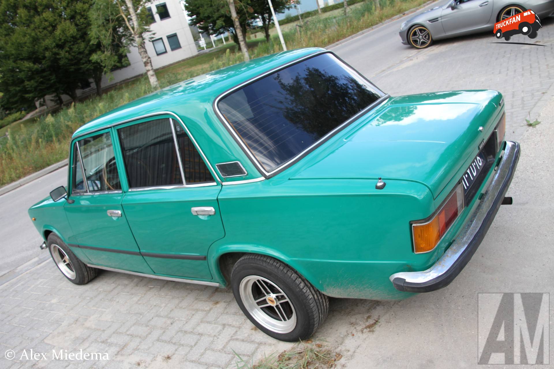 SEAT 124 D Sedan 1977 in Akkrum