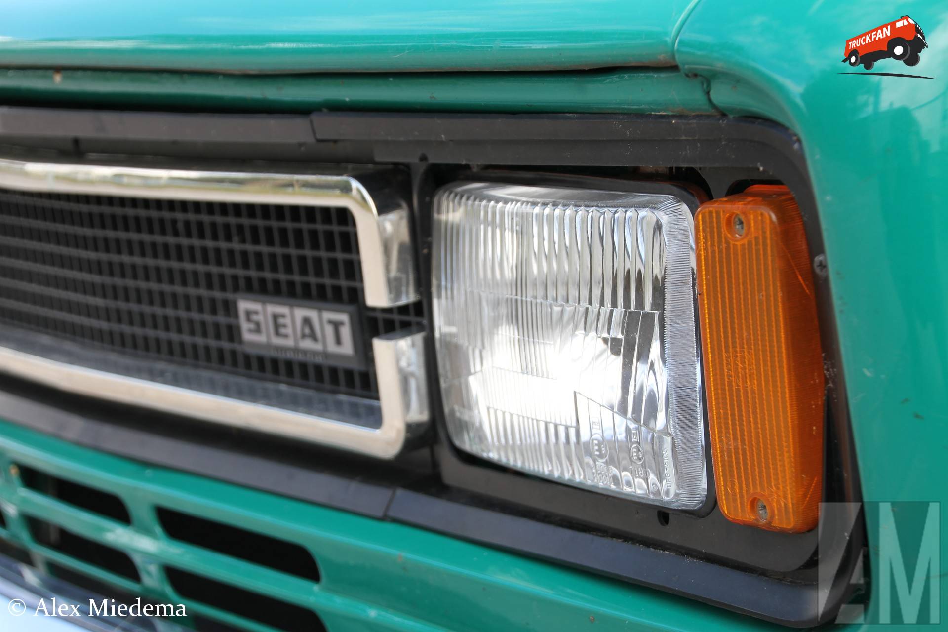 SEAT 124 D Sedan 1977 in Akkrum