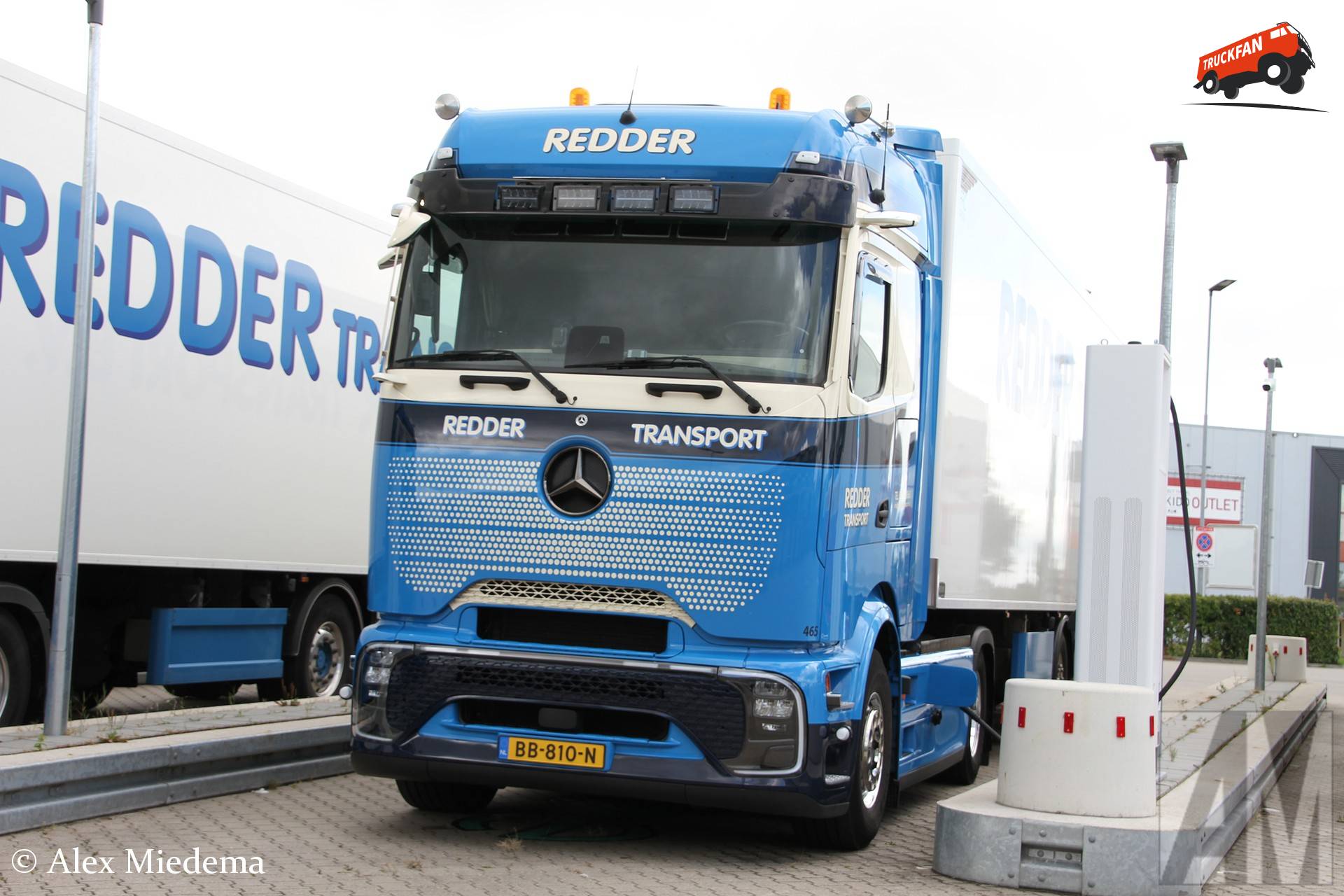 Mercedes-Benz eActros 600 truck in Heerenveen