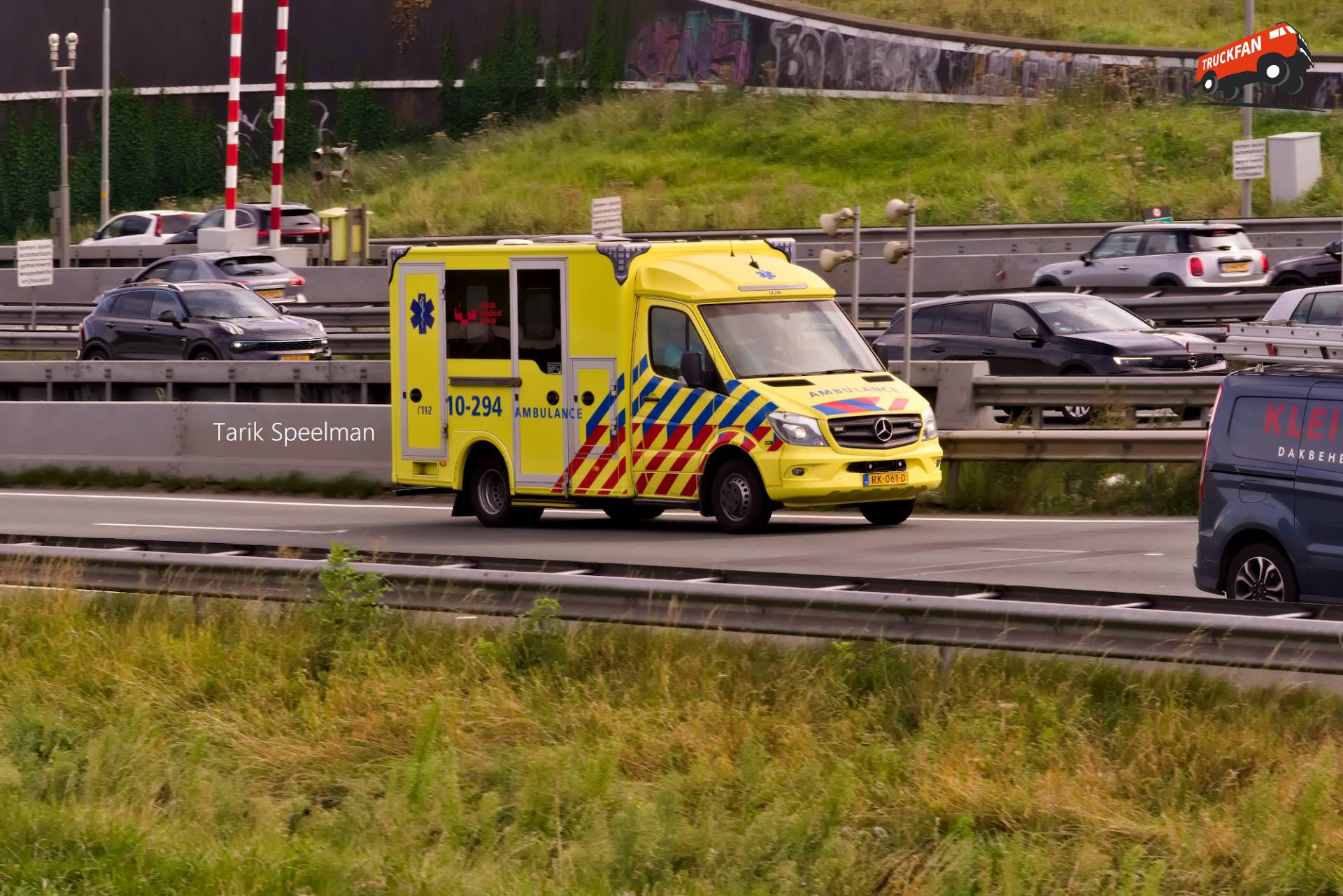 10-294, Mercedes-Benz Sprinter ambulance met kenteken RK-061-D