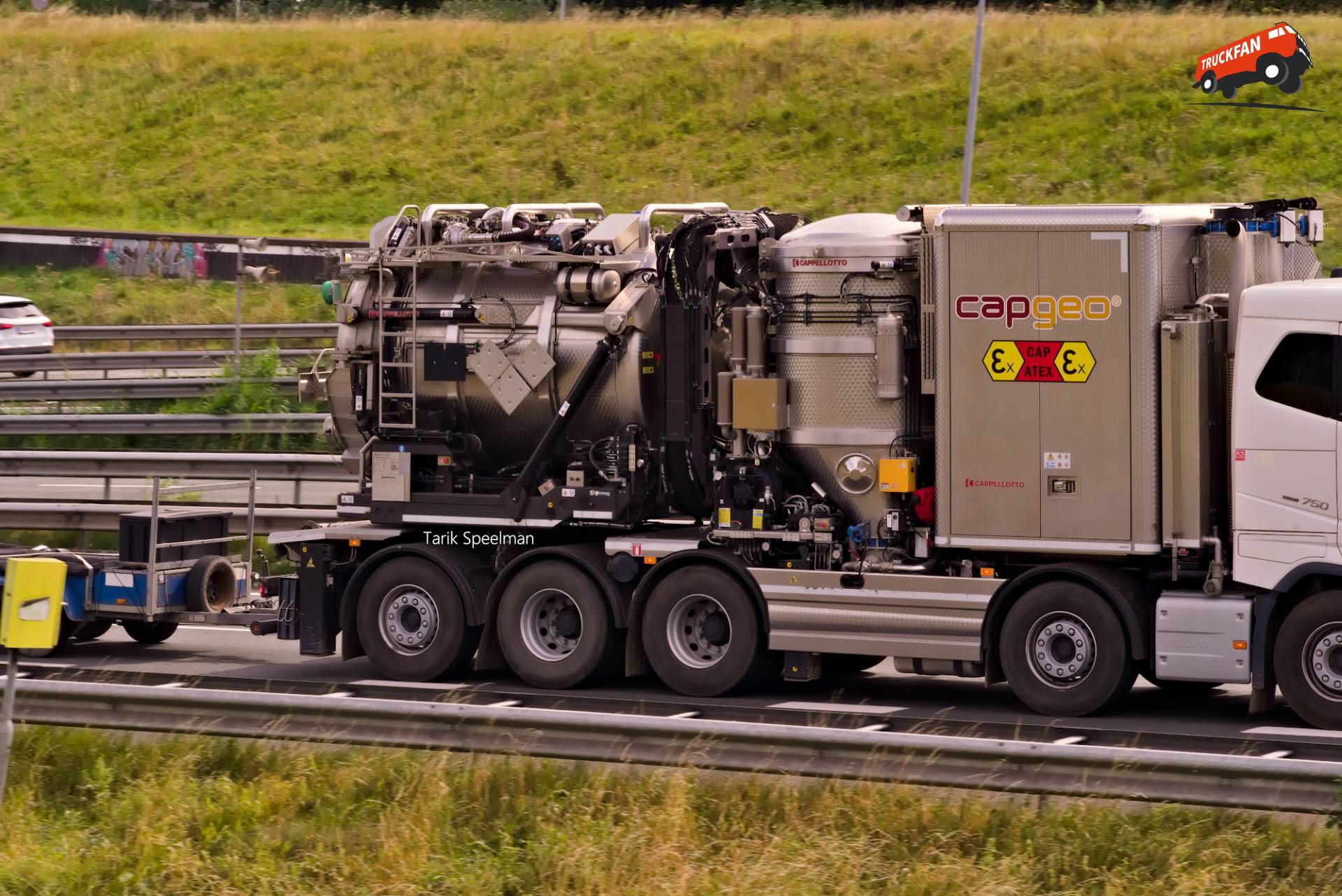 Volvo FH 5th Gen vrachtwagen met kenteken 05-BXJ-3